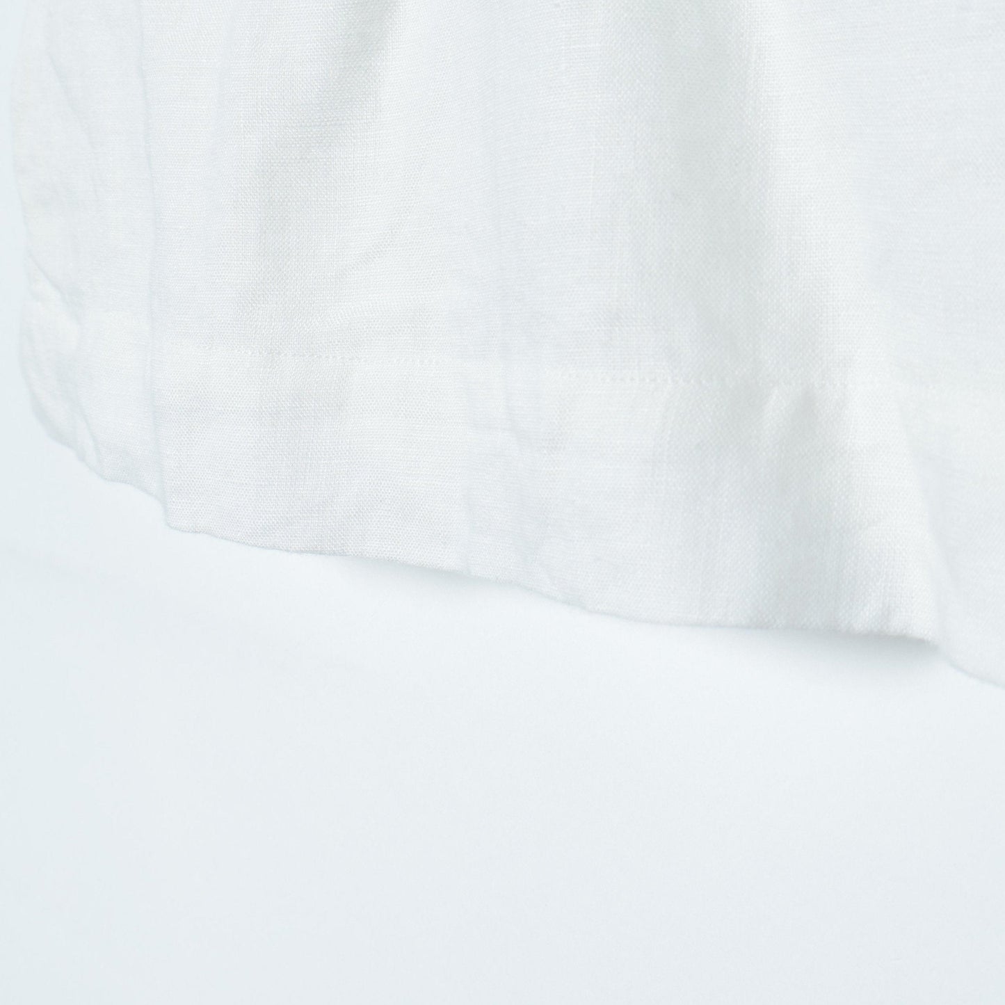 CLEAN LINEN SHIRT