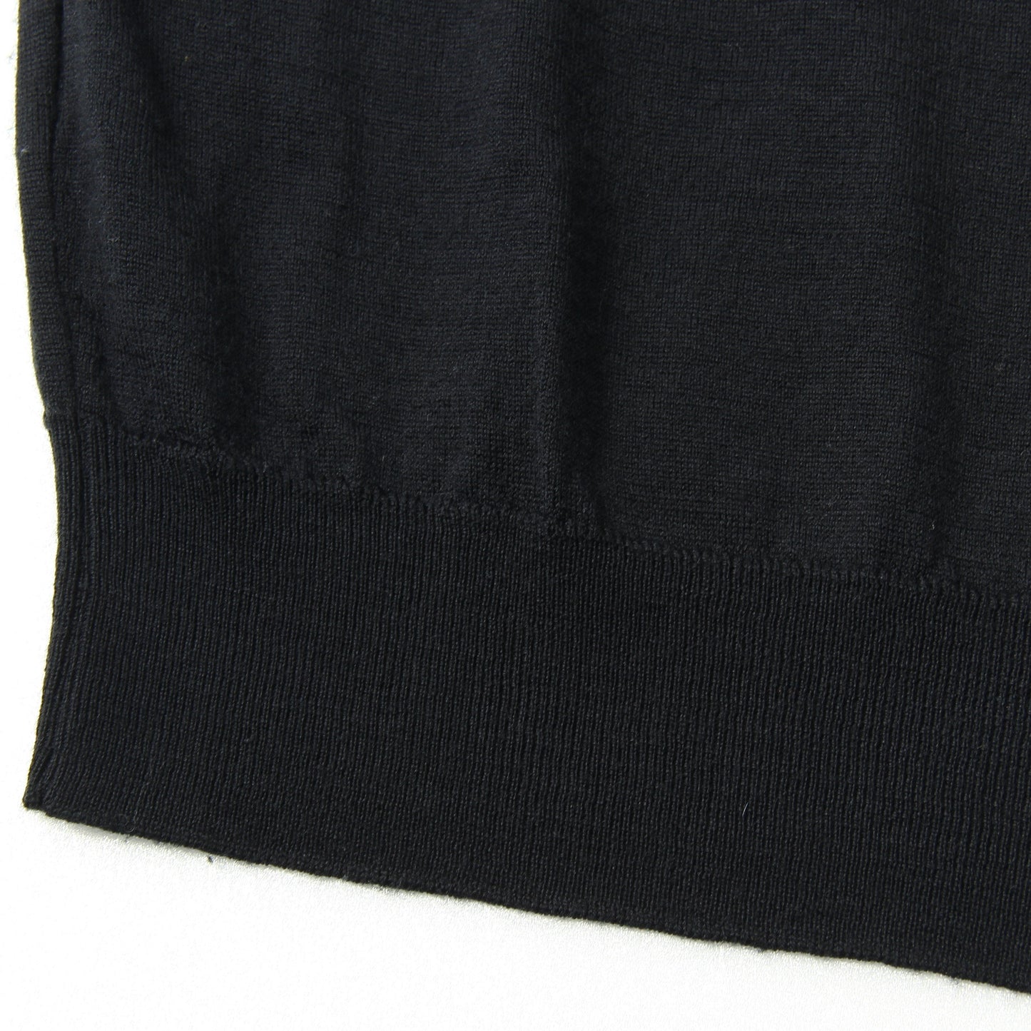 WOOL TURTLE NECK KNIT