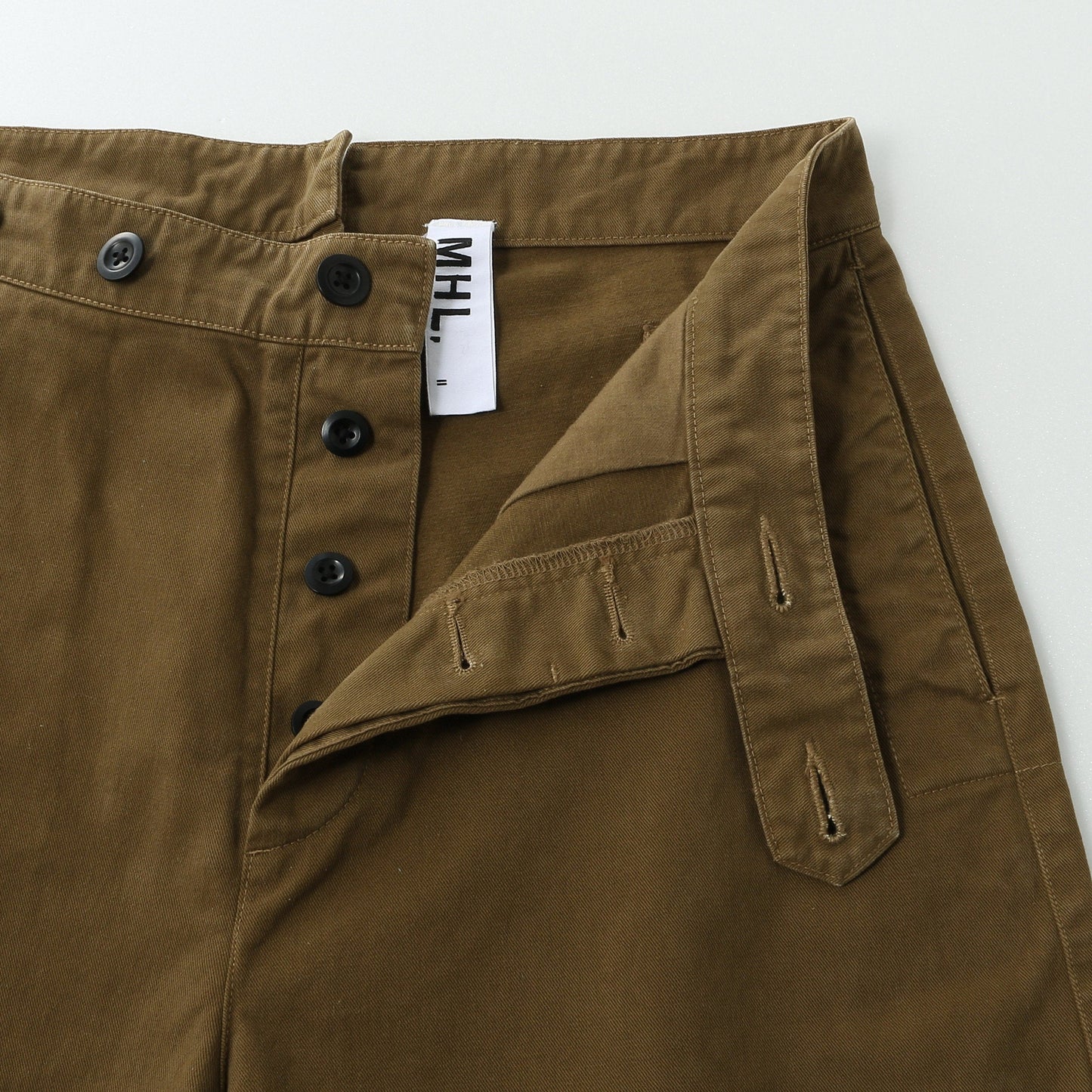 BASIC BRUSHED CHINO TROUSERS