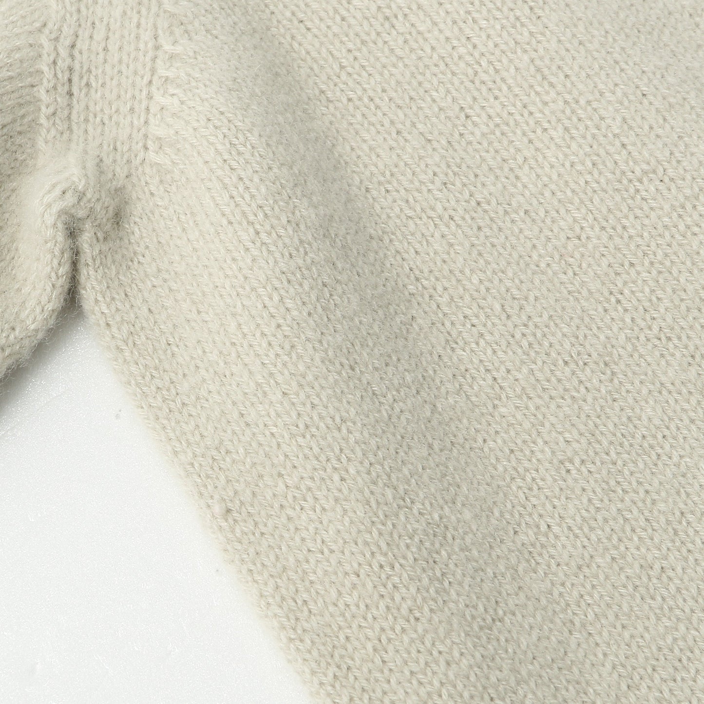 CLASSIC CREW NECK KNIT