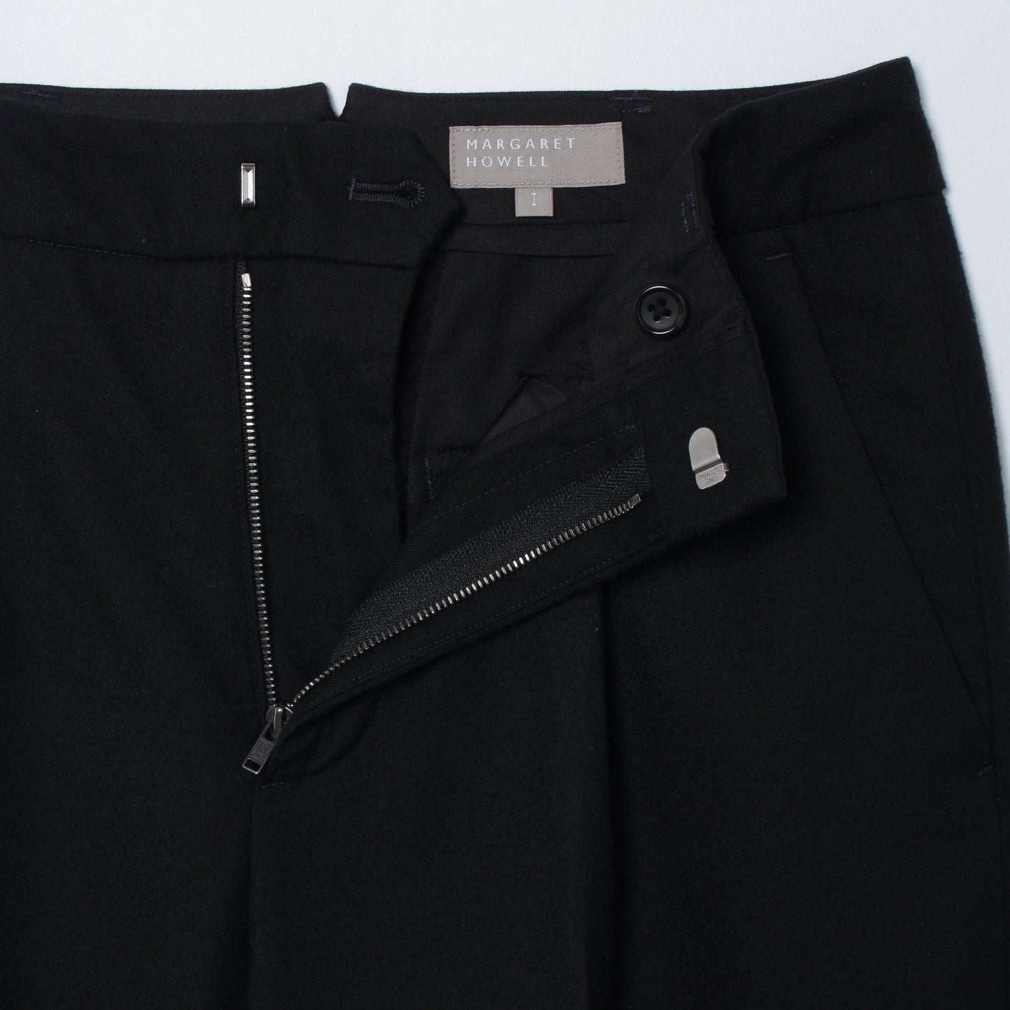 FINE WOOL FLANNEL TROUSERS