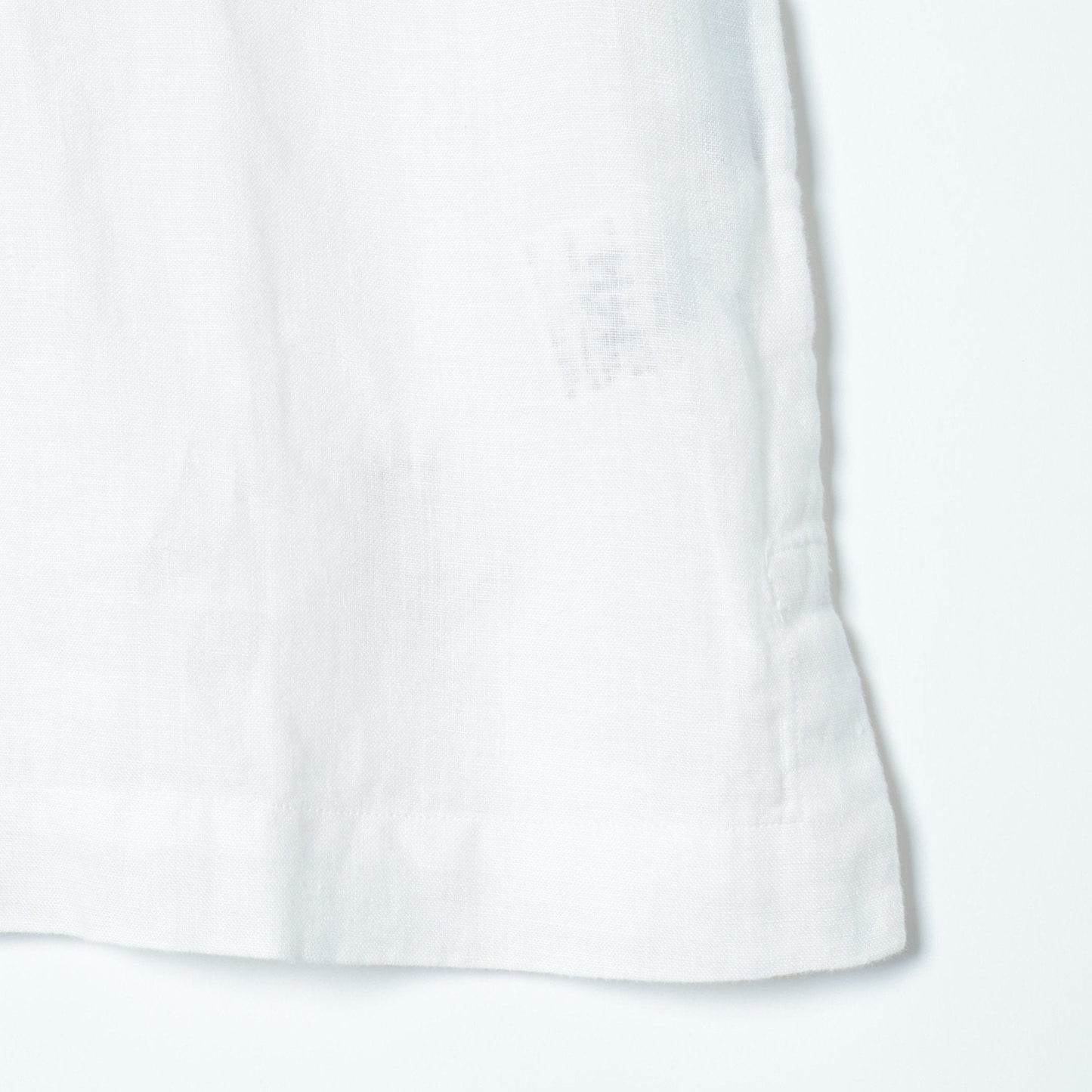 CLEAN LINEN SHIRT