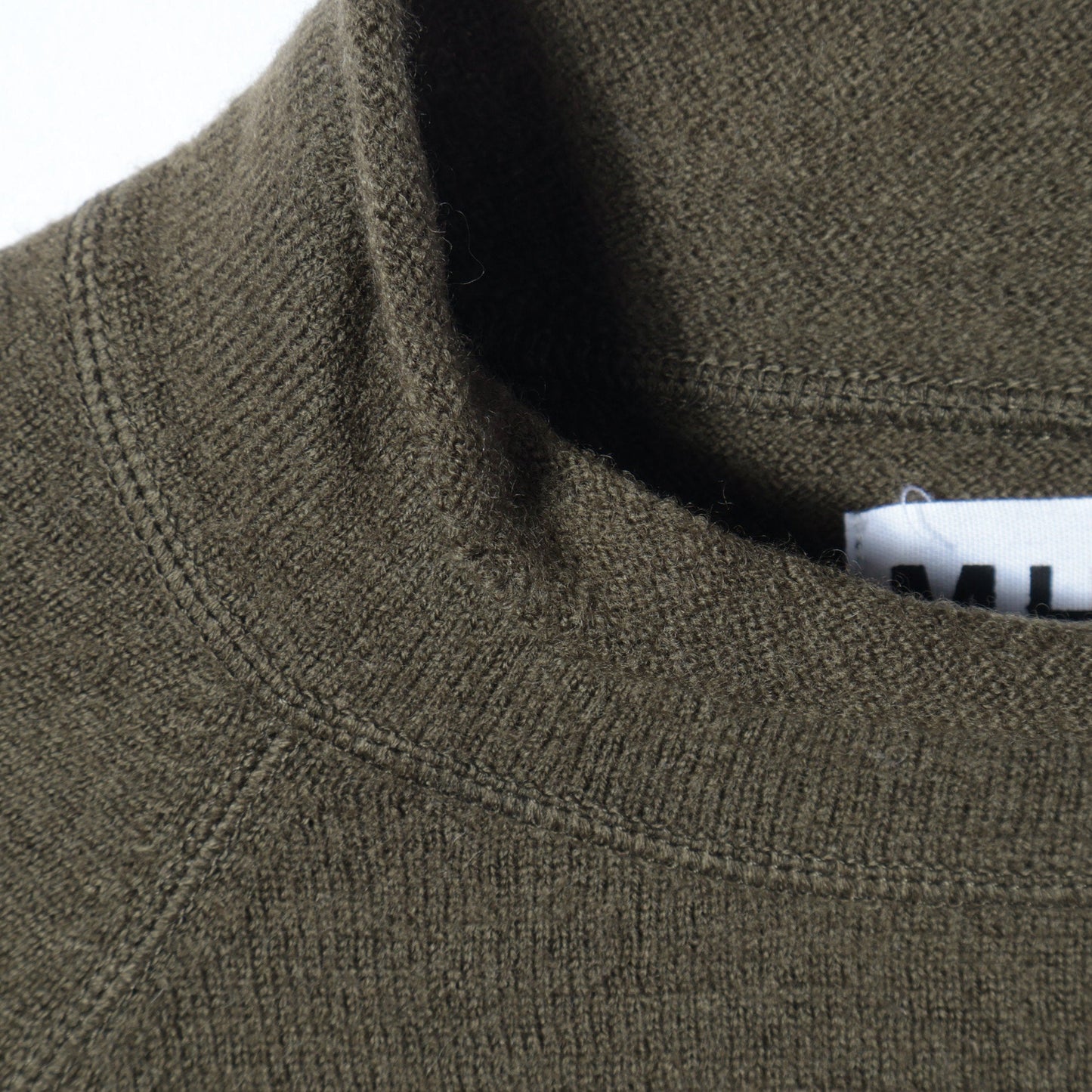 FELTED ROUGH WOOL KNIT