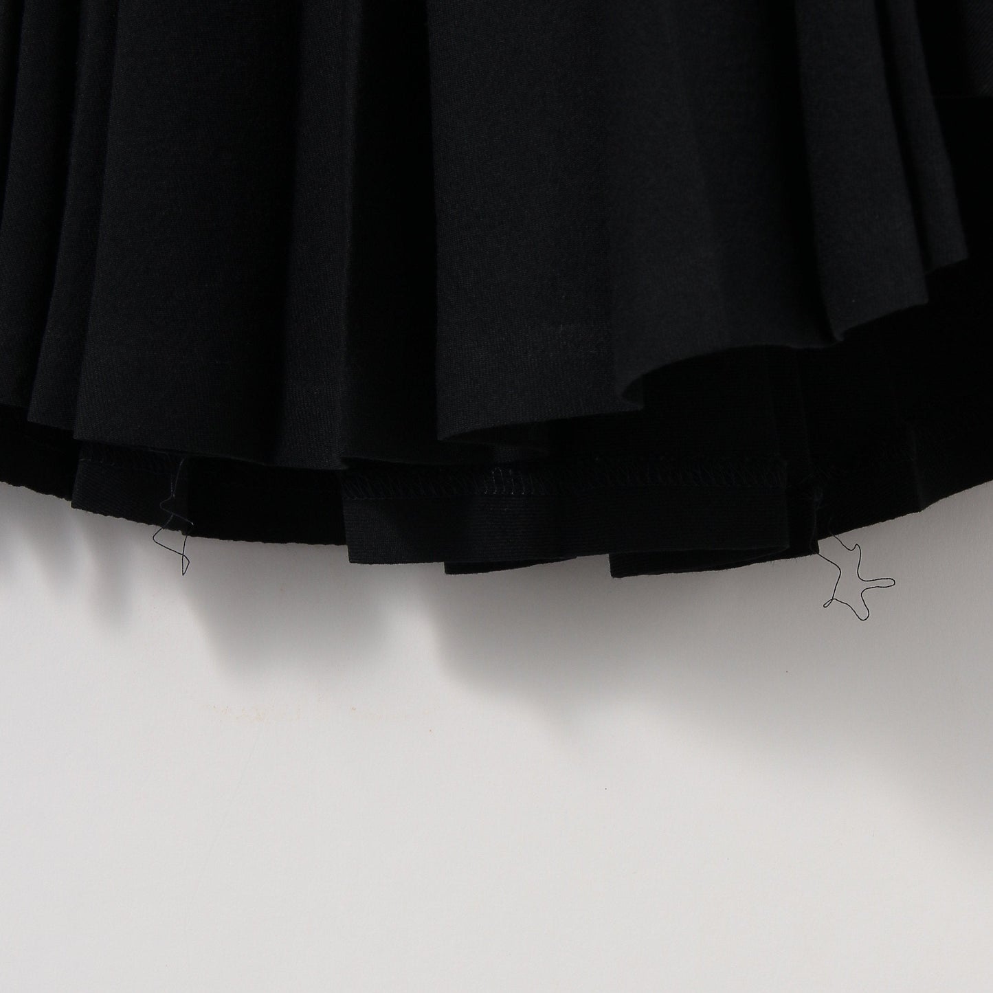 FINE WOOL TWILL SKIRT