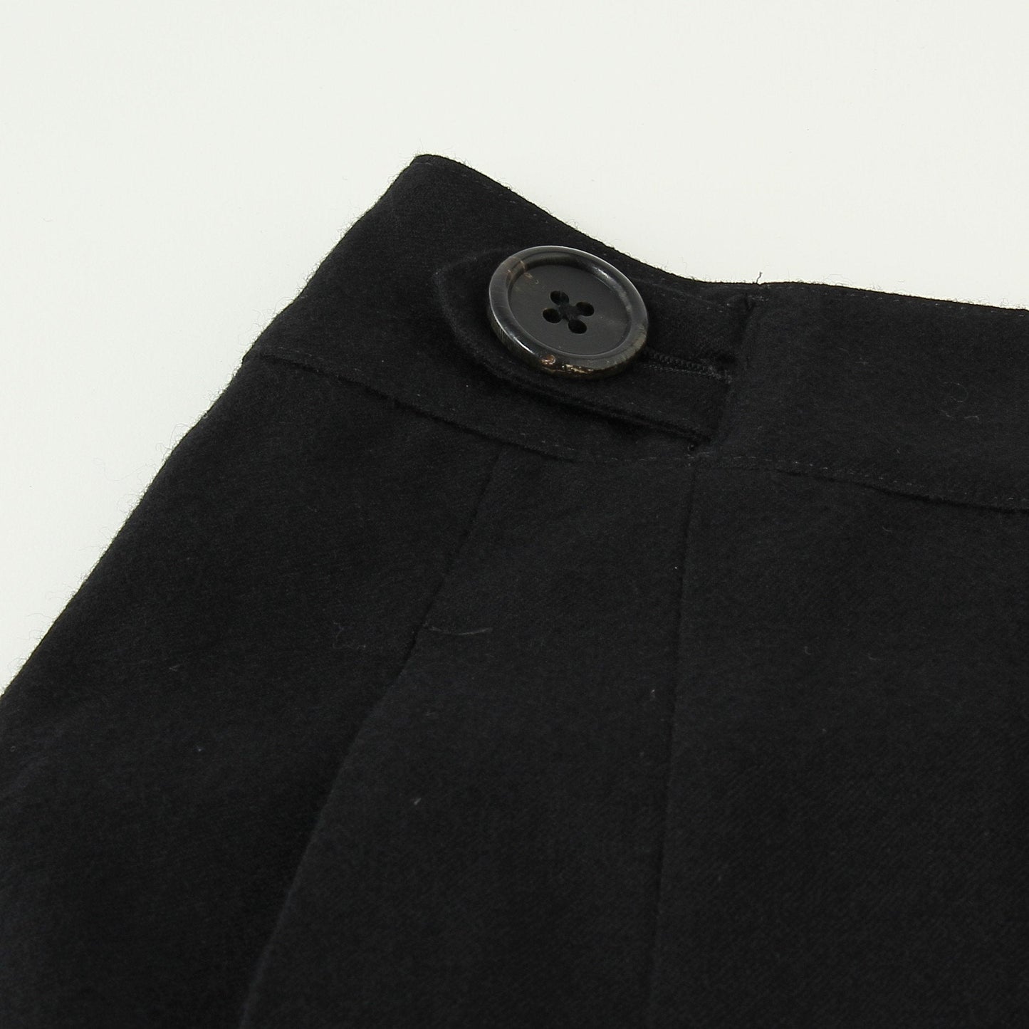 LIGHTWEIGHT FLANNEL SKIRT