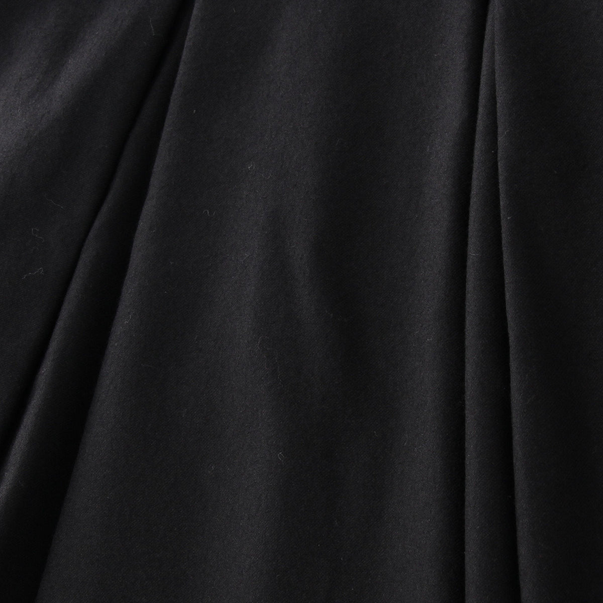 BLACK FLANNEL SKIRT