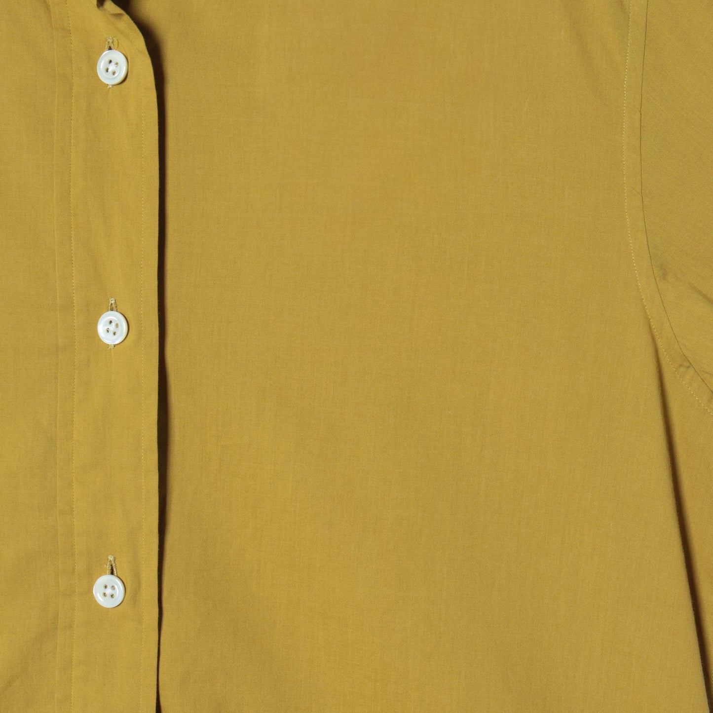 PIECE DYED WASHED COTTON SHIRT