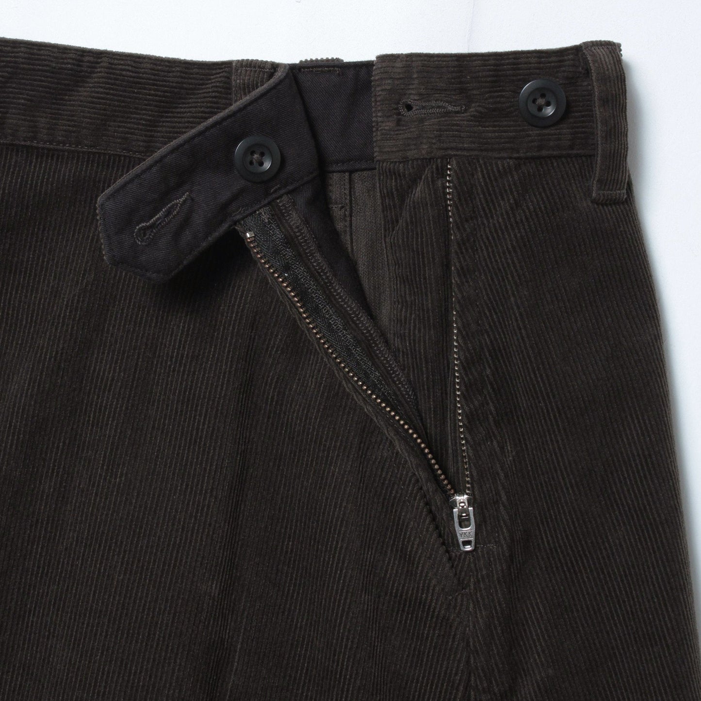 DRY COTTON NEEDLECORD SKIRT