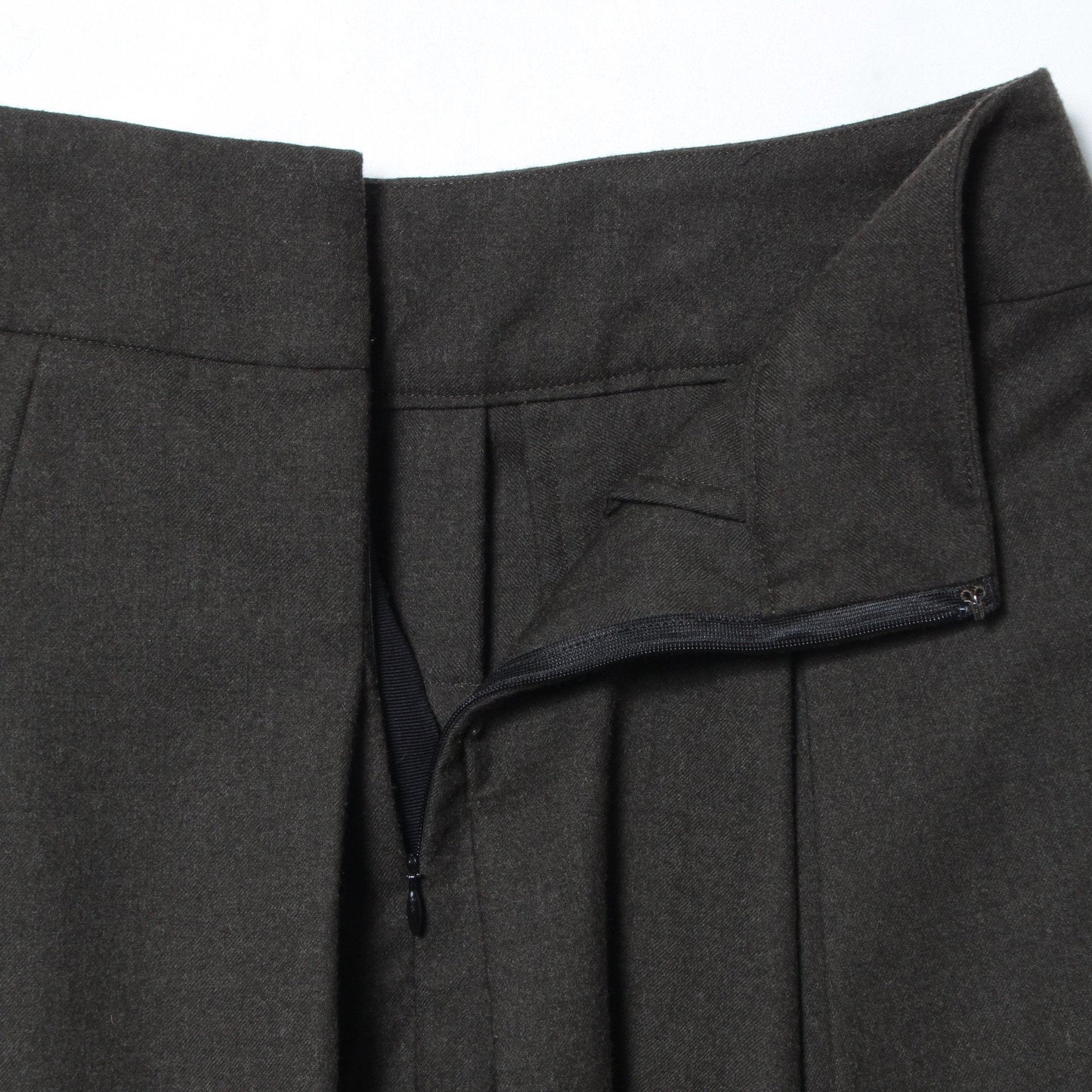 FINE WOOL FLANNEL SKIRT