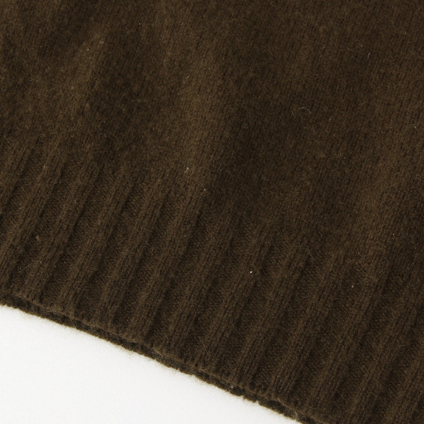 WIDE ROLL NECK KNIT