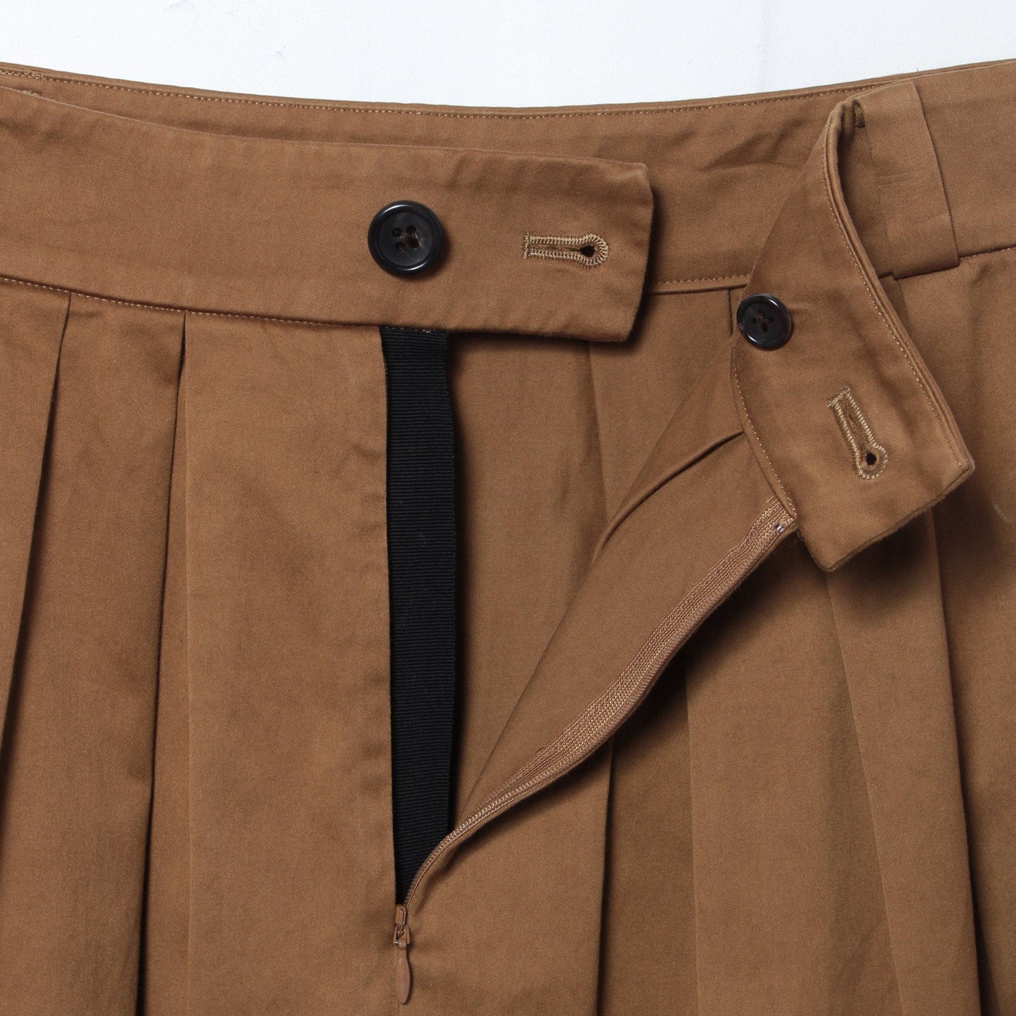 WASHED COTTON SATEEN SKIRT