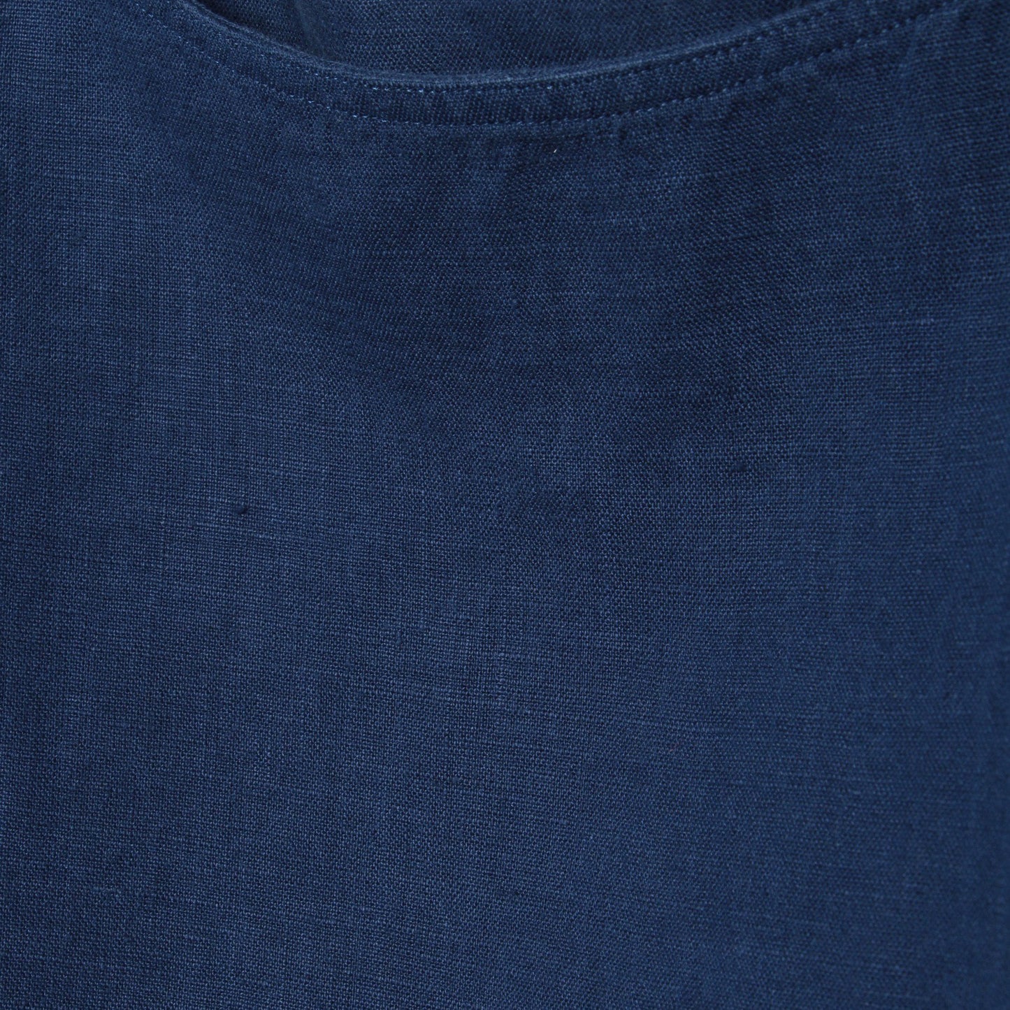 CLEAN LINEN SHIRT