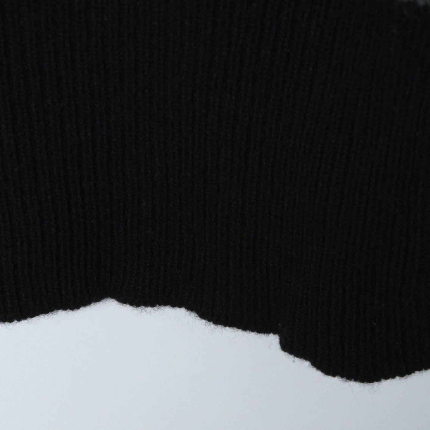 GRAPHIC ARGYLE KNIT