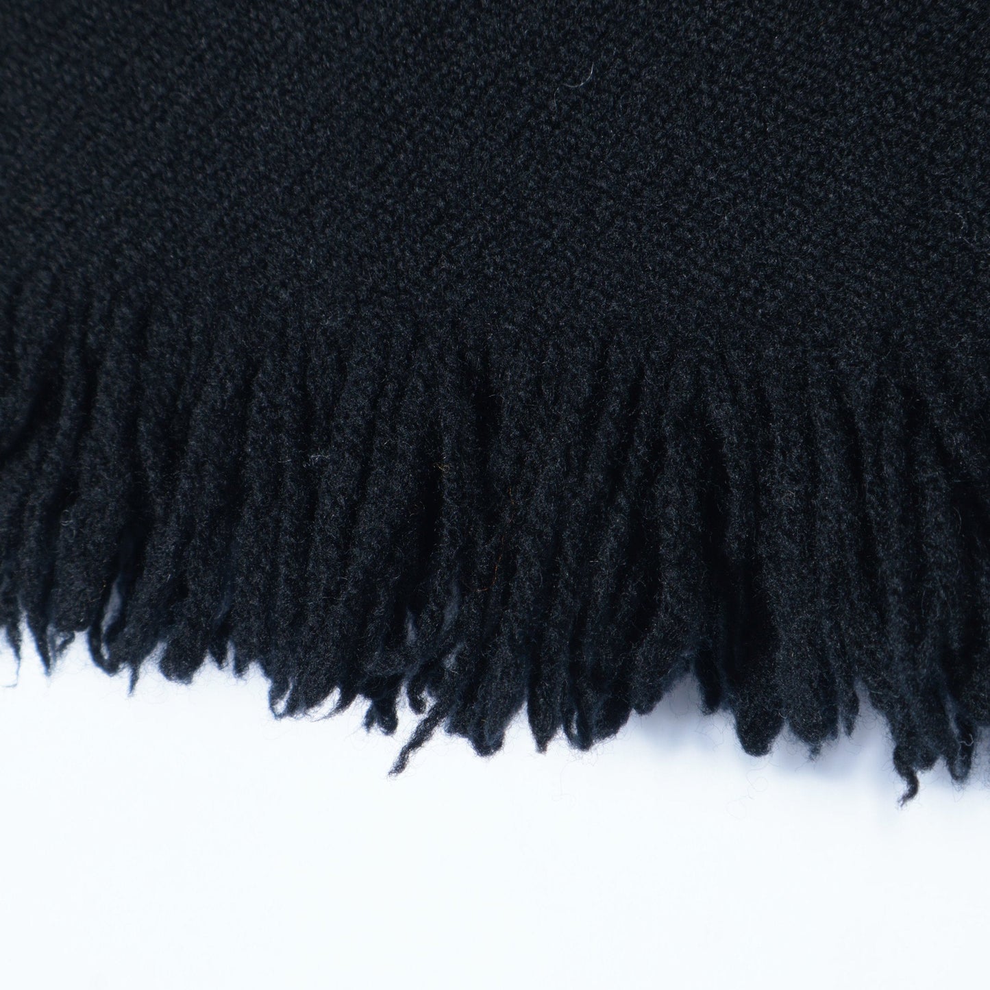 SELVEDGE WOOL SCARF