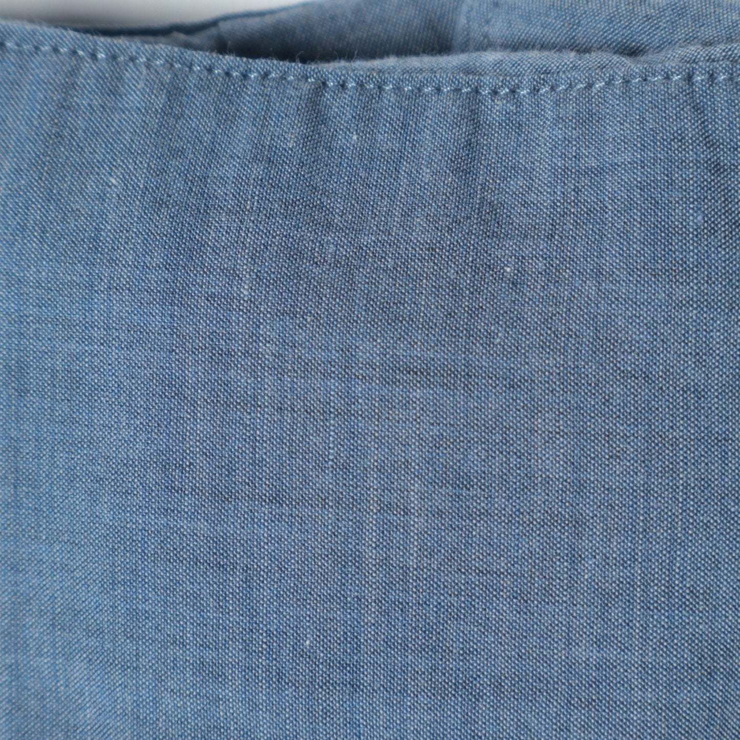FINE COTTON CHAMBRAY SHIRT