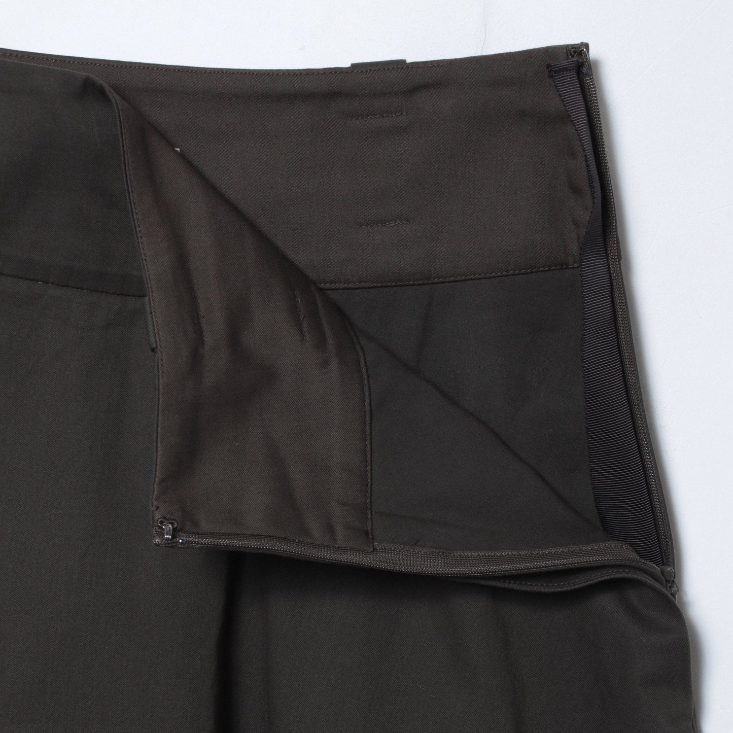 DENSE FINE COTTON TWILL SKIRT