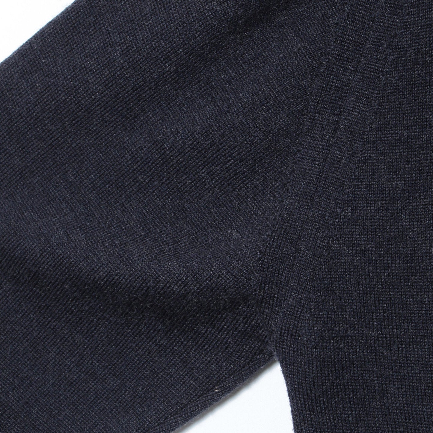 MERINO V NECK CARDIGAN KNIT