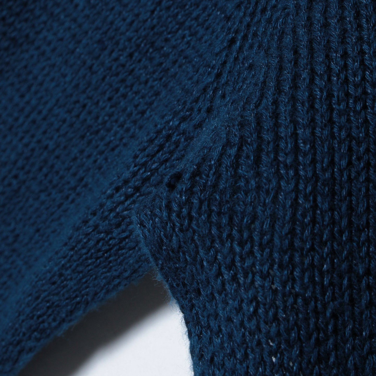 LONG SLEEVE CREW NECK KNIT