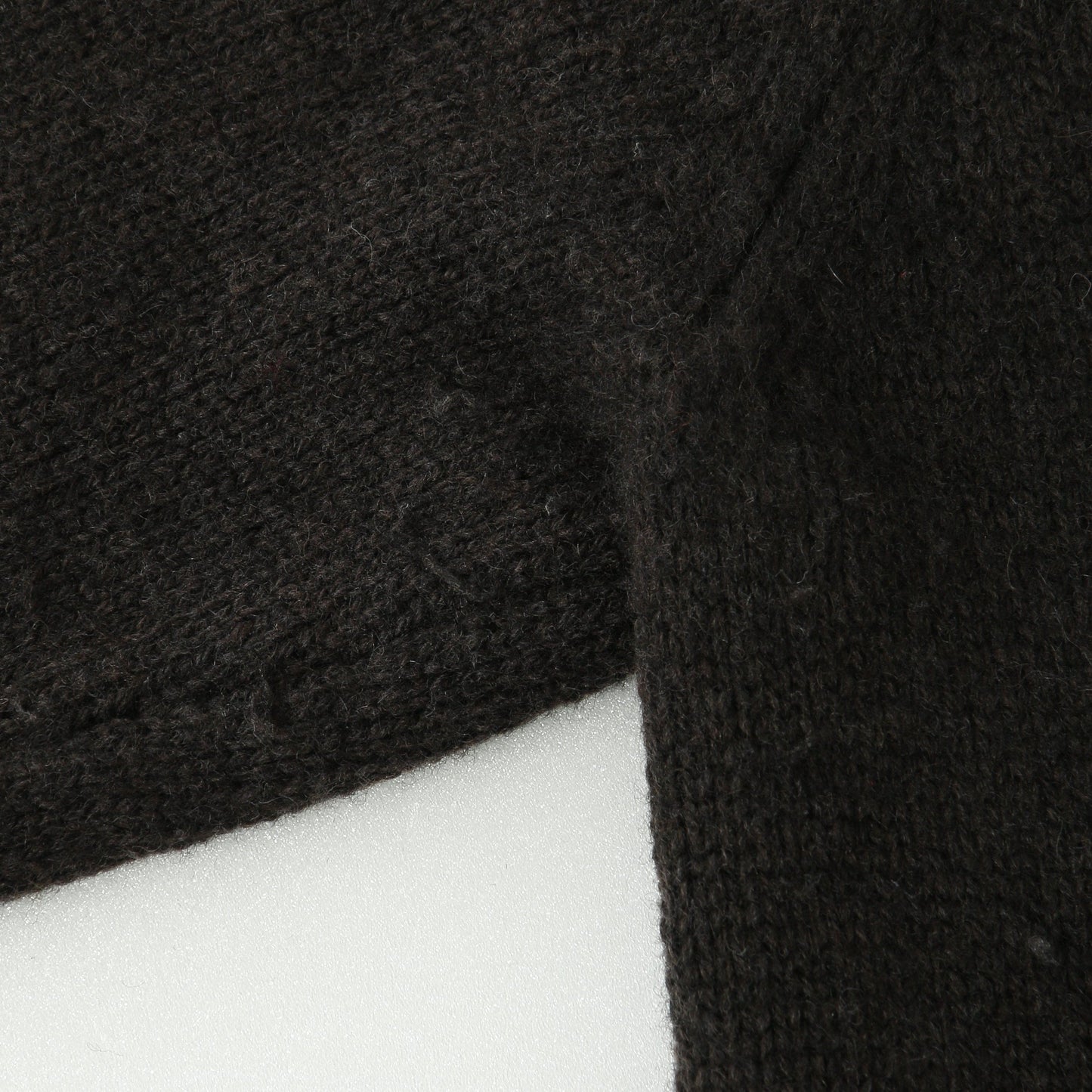 CONTRAST V NECK JUMPER KNIT