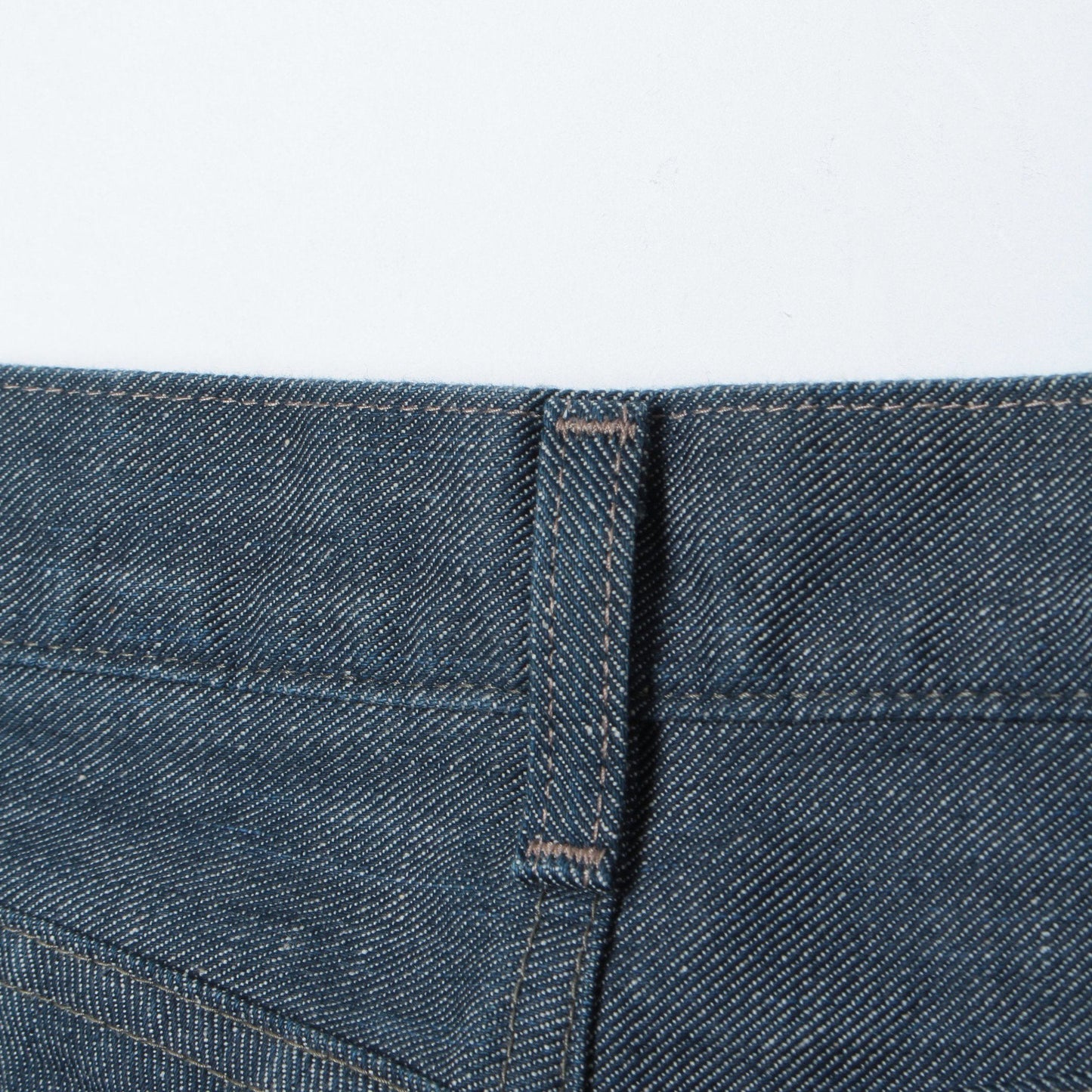 GREY CAST TROUSERS