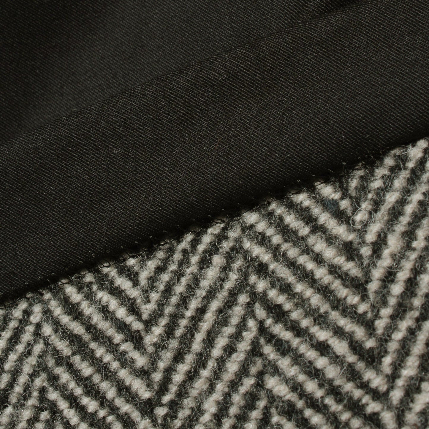 HERRINGBONE WOOL COAT