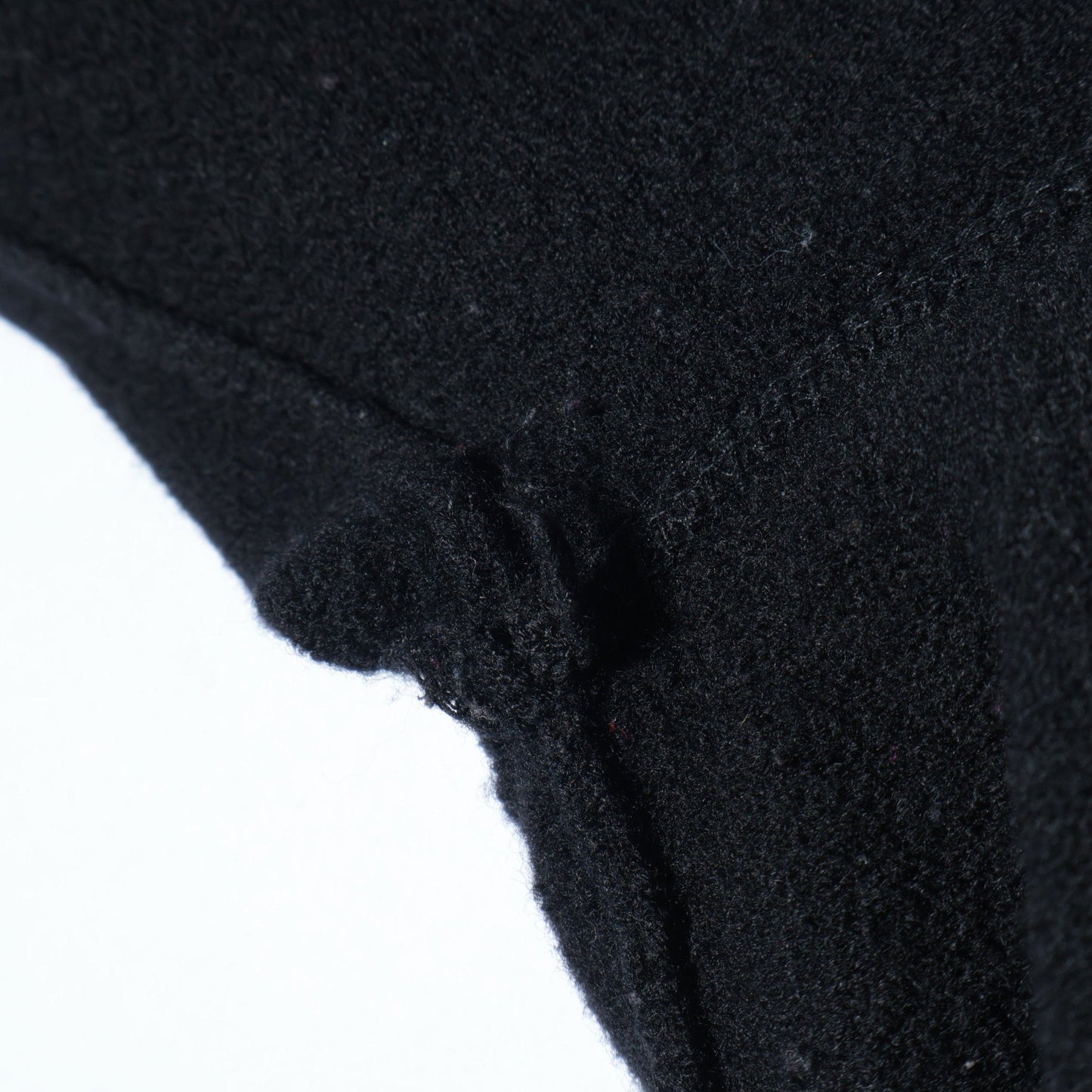 FELTED ROUGH WOOL KNIT