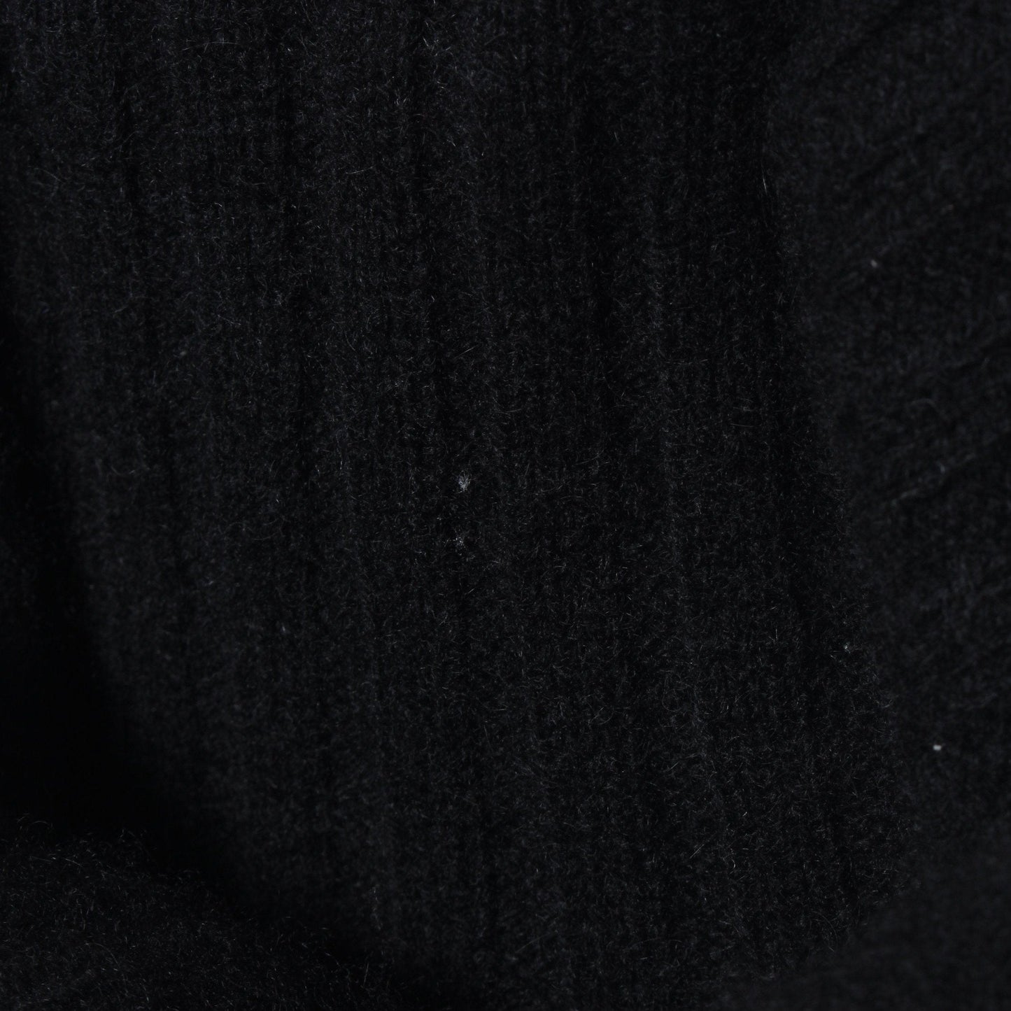 CASHMERE SLEEVELESS ROLL NECK KNIT