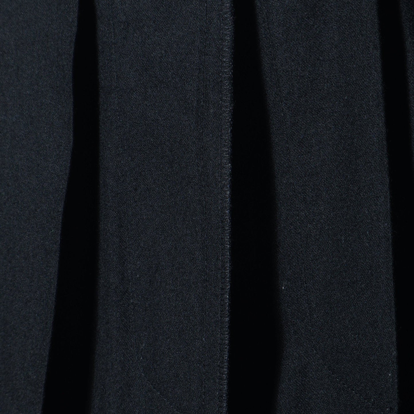 LIGHTWEIGHT FLANNEL SKIRT