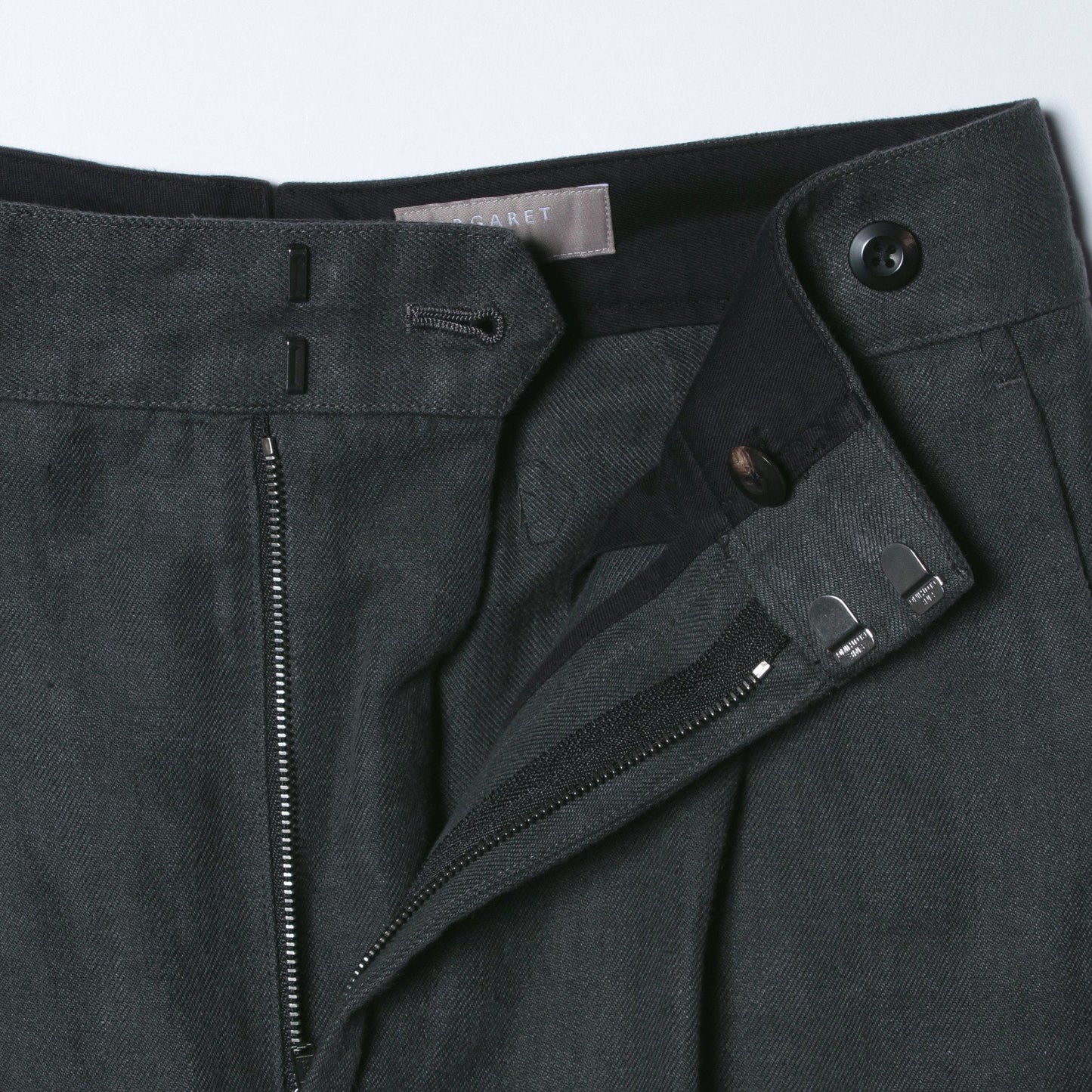 HIGH DENSE LINEN TWILL TROUSERS