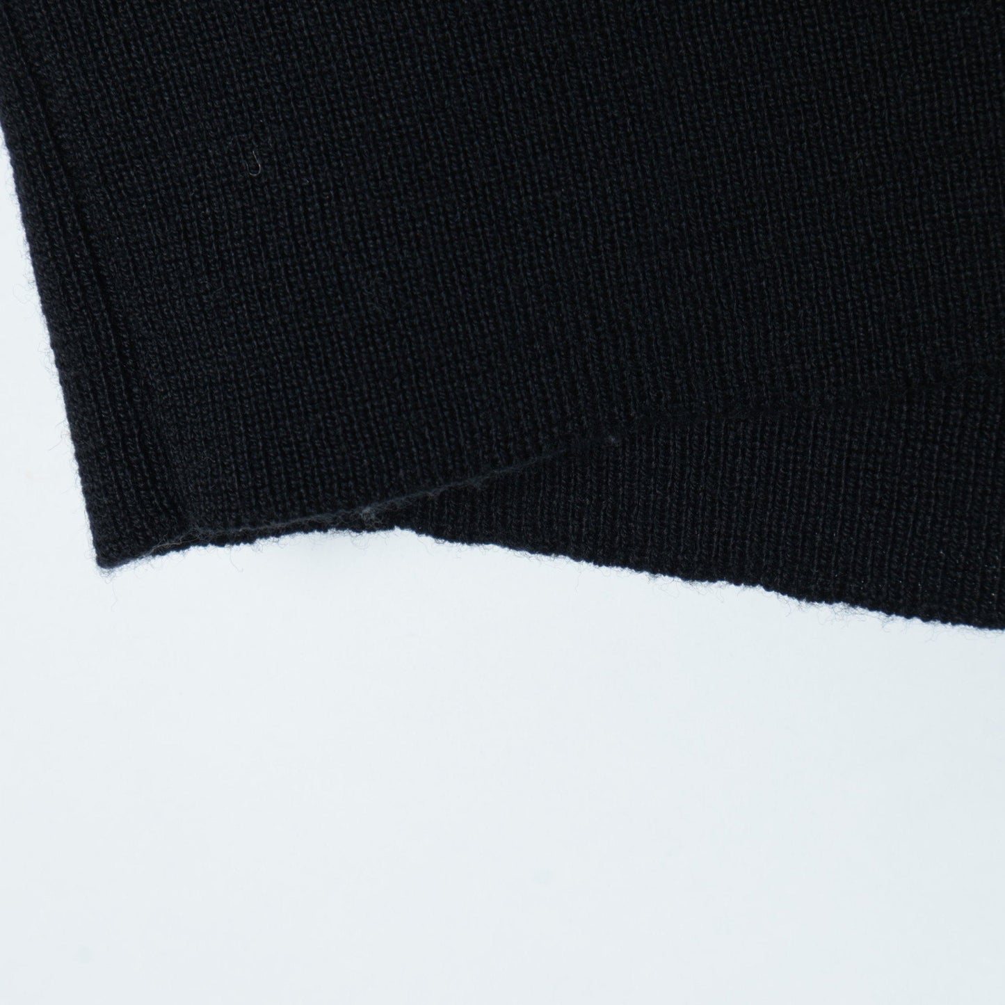 MERINO V NECK CARDIGAN KNIT