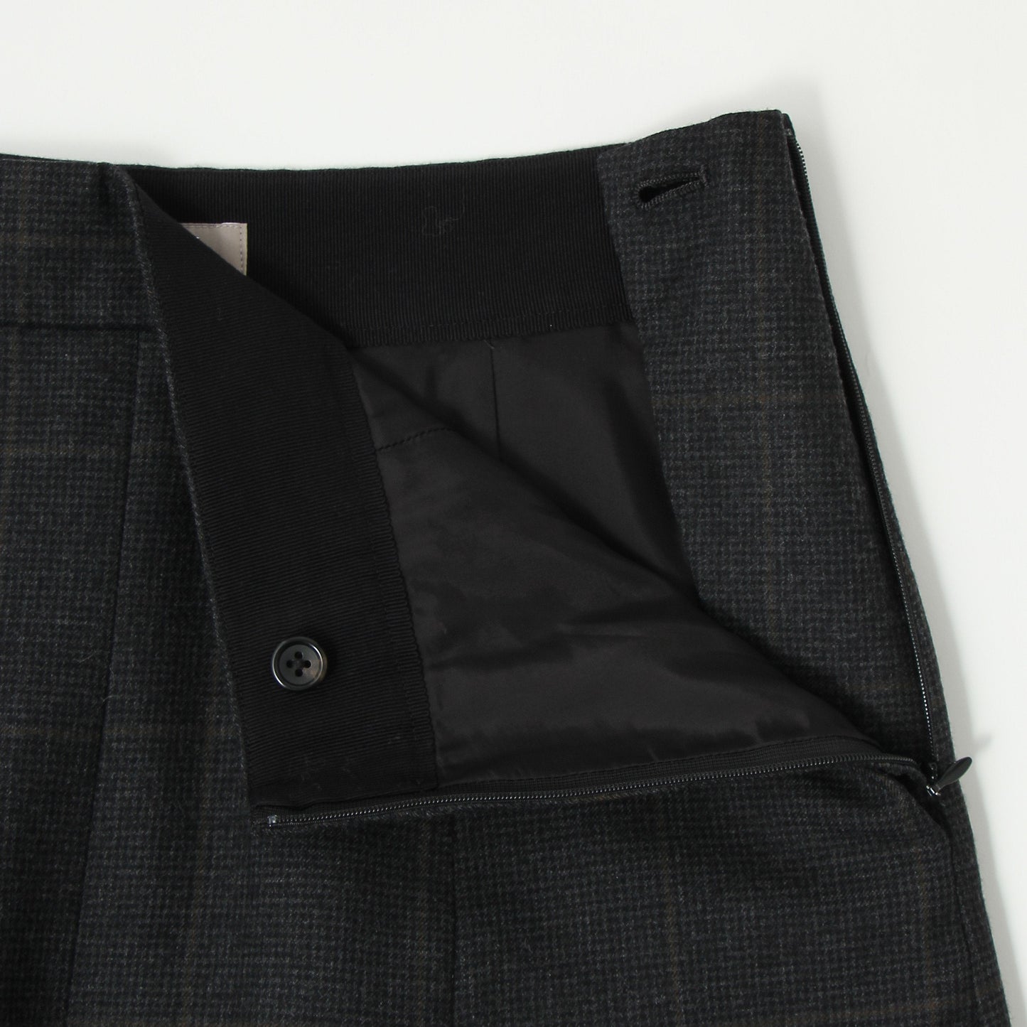 FINE WOOL FLANNEL SKIRT