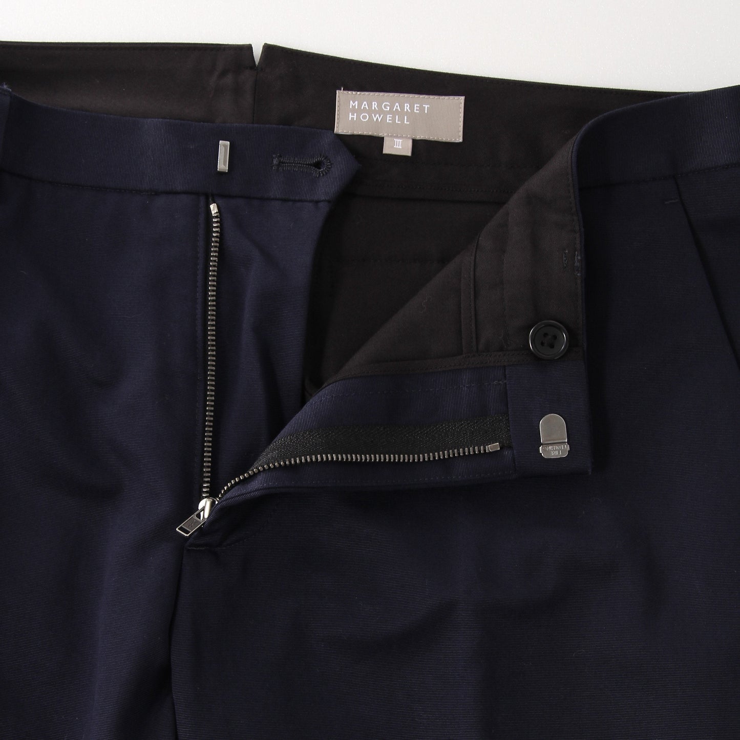 COMPACT FAILLE TROUSERS