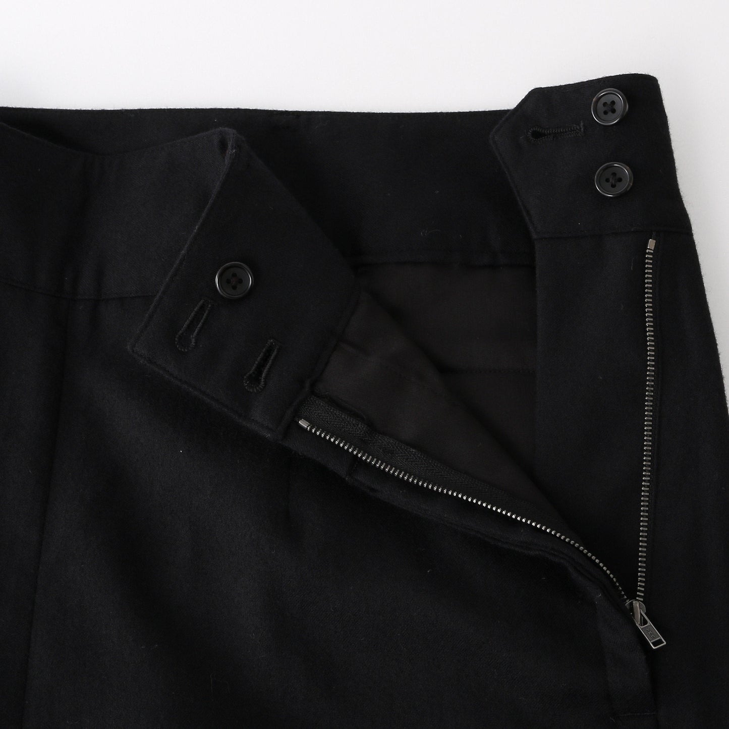 LIGHTWEIGHT FLANNEL TROUSERS