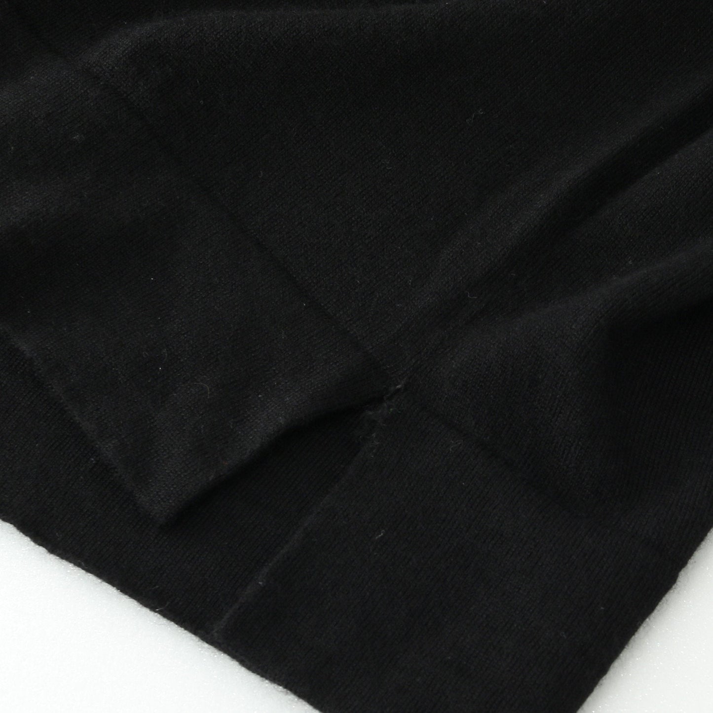 SUPERFINE WOOL KNIT