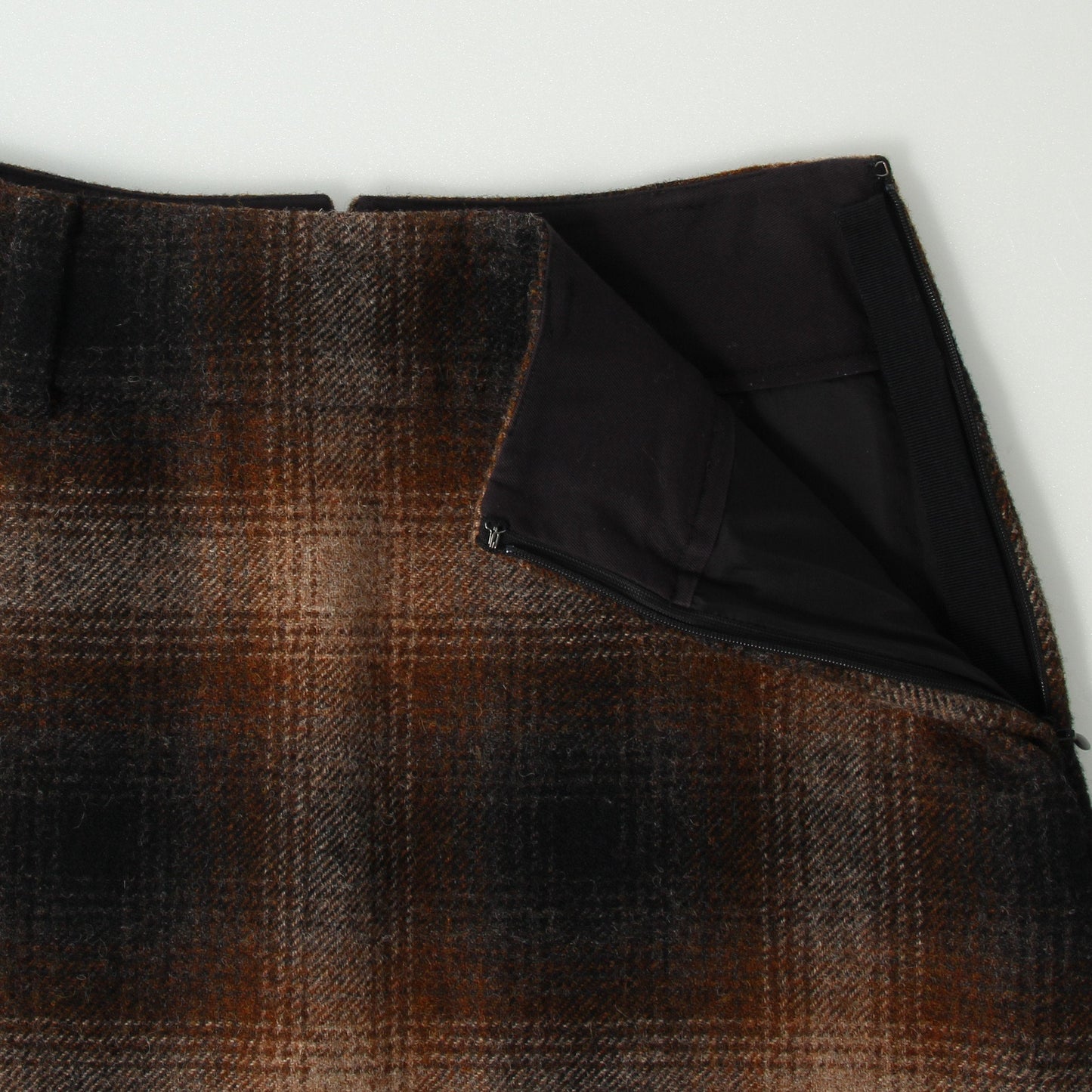 SHADOW CHECK WOOL SKIRT