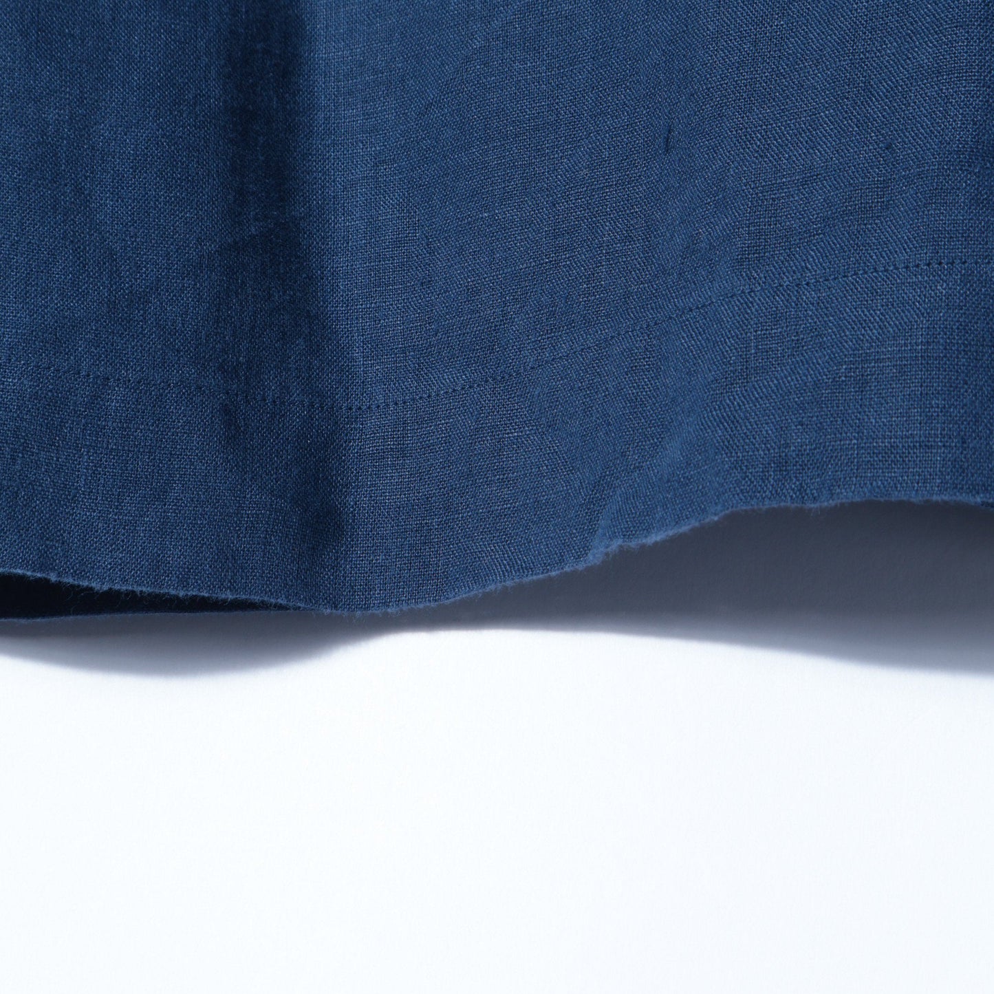 CLEAN LINEN SHIRT