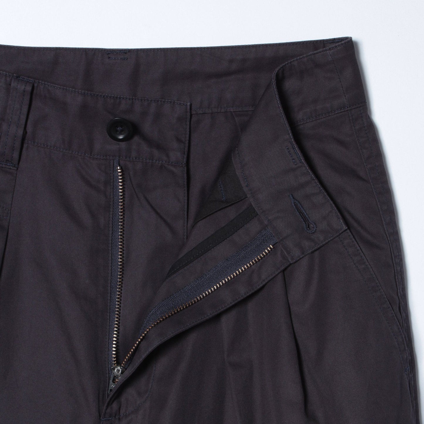 CRISP COTTON TWILL TROUSERS