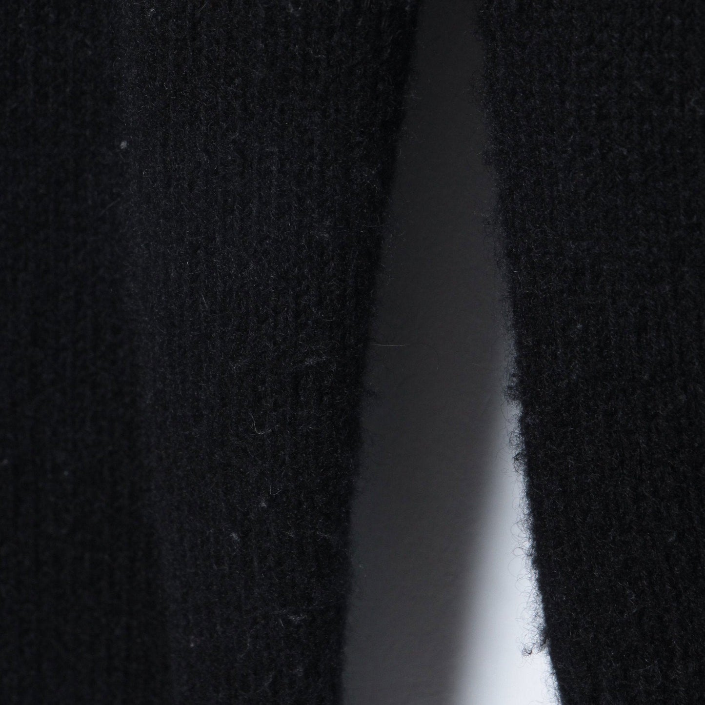 LONG SLEEVE CAST OFF ROLL NECK KNIT