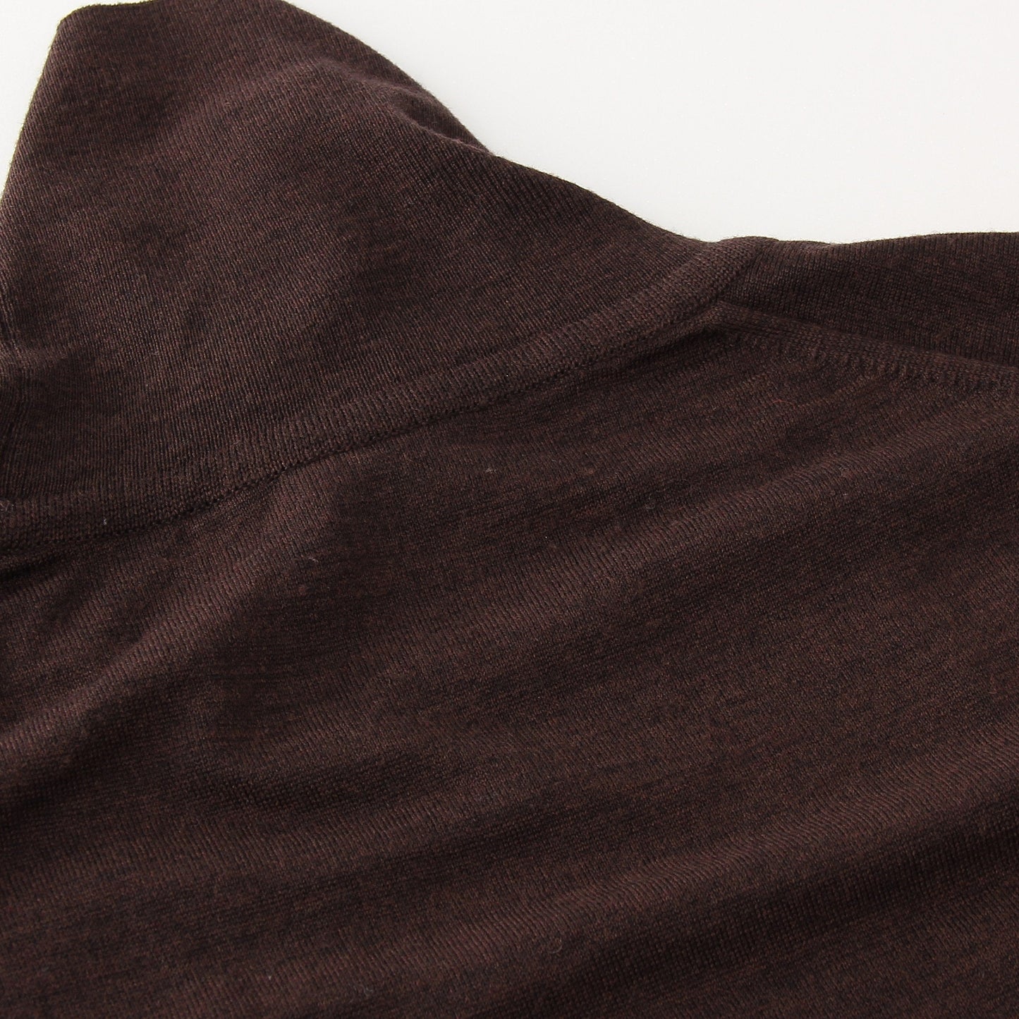 WOOL TURTLE NECK KNIT