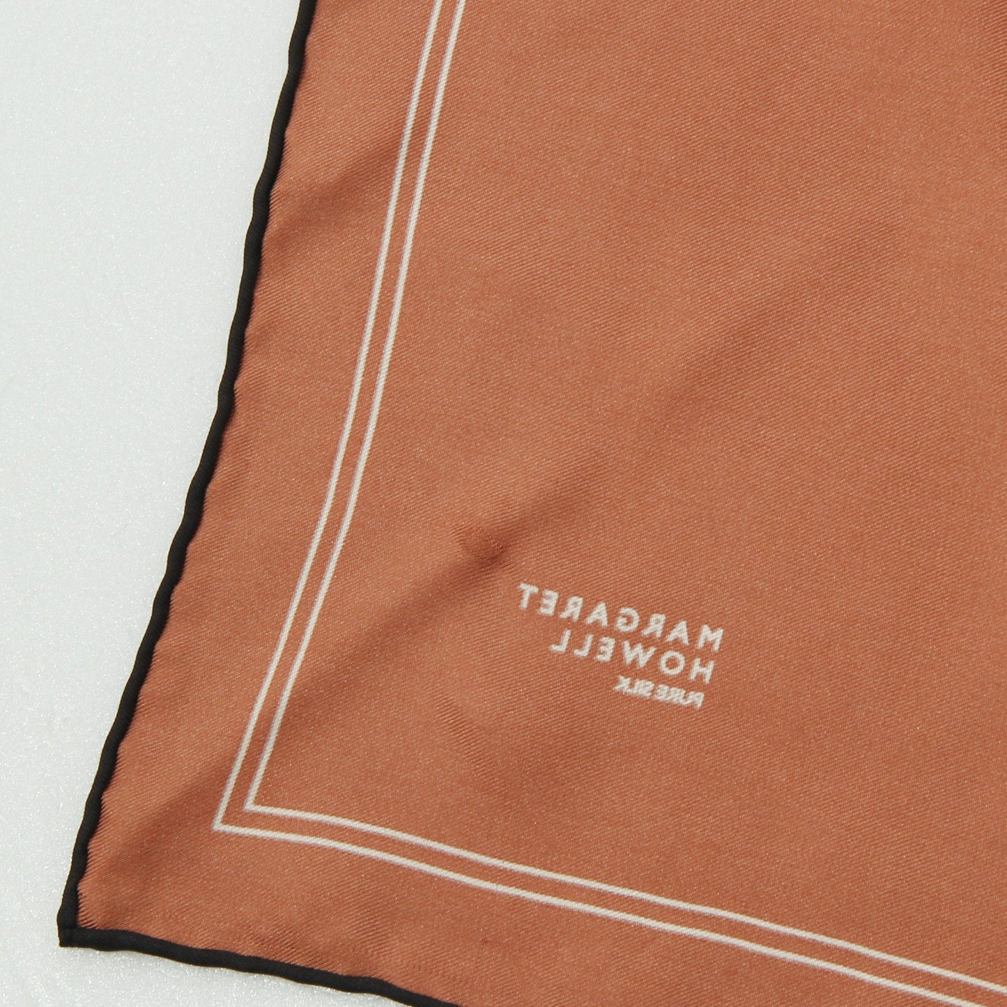 FRAME PRINT SILK SCARF