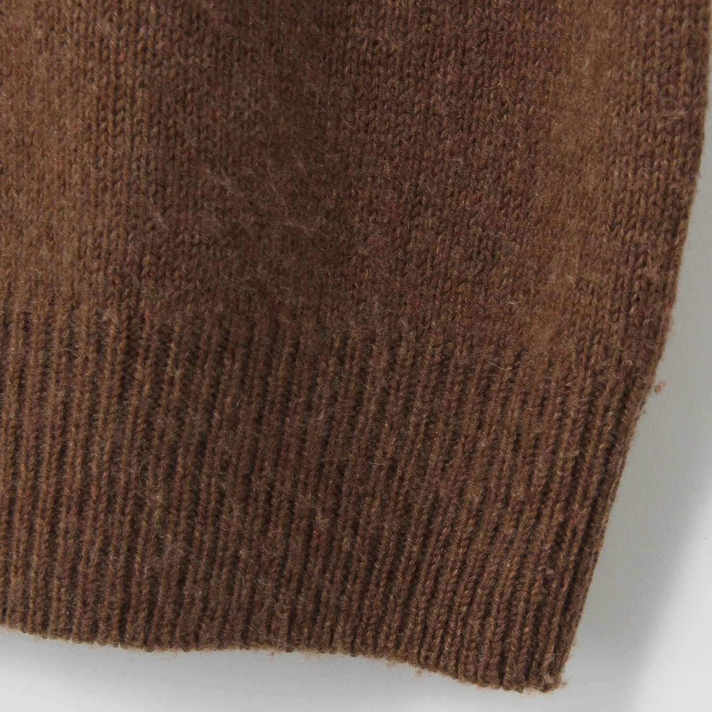 COTTON CASHMERE TWIST SADDLE CREW KNIT