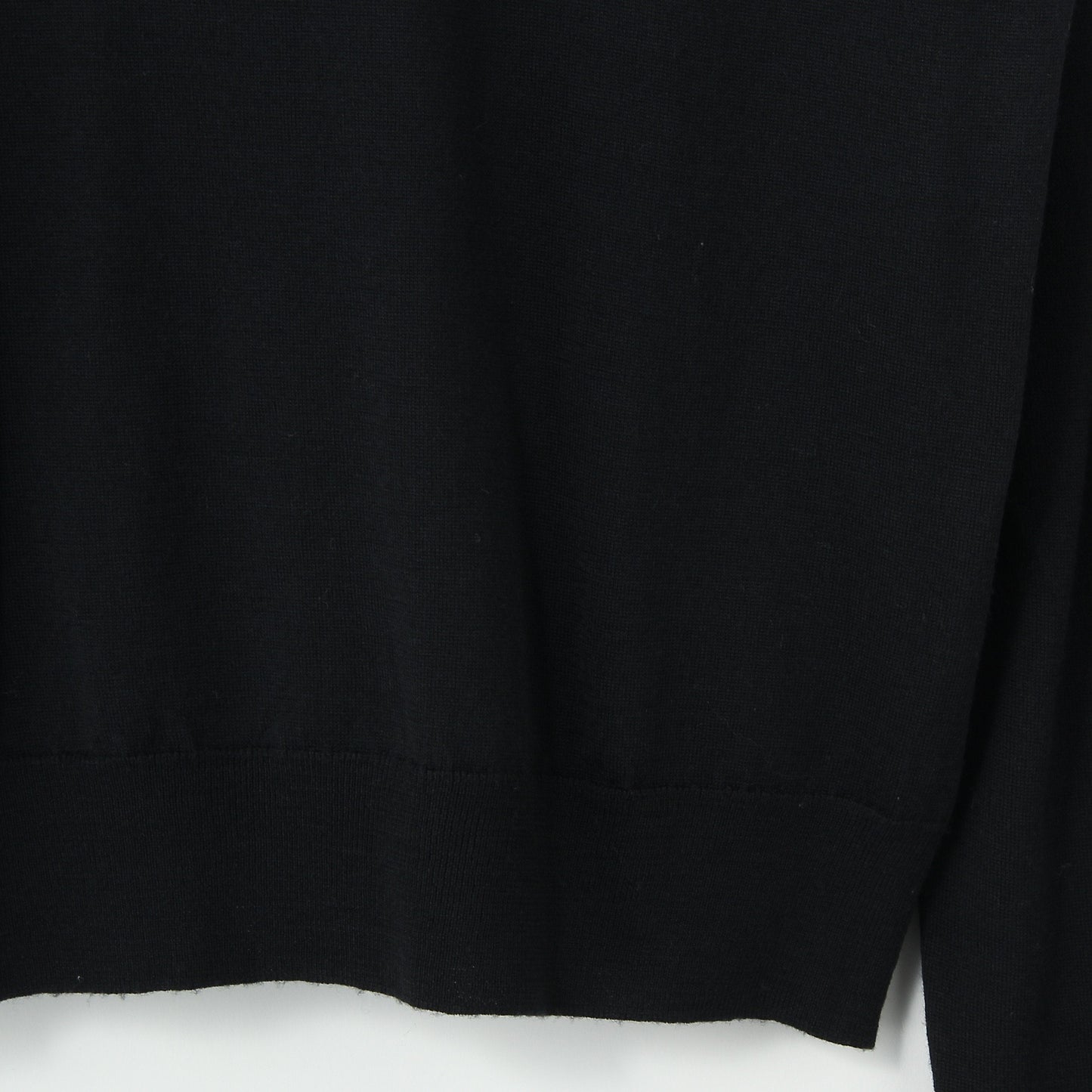 WOOL TURTLE NECK KNIT