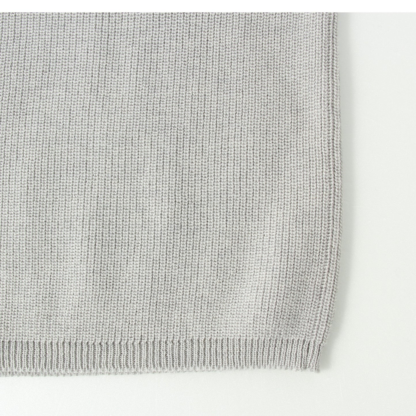 LIGHTWEIGHT WOOL KNIT
