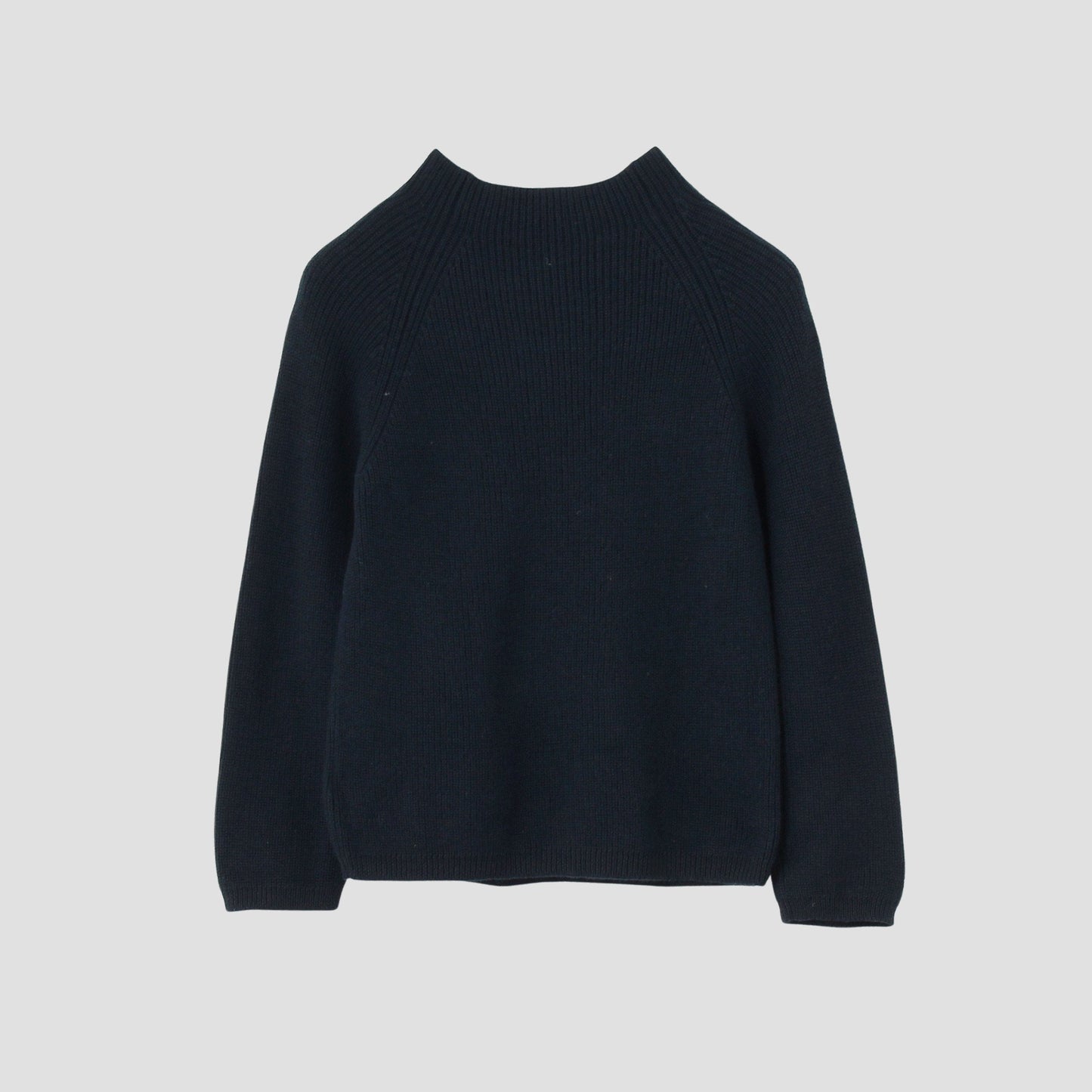 LIGHTWEIGHT WOOL KNIT
