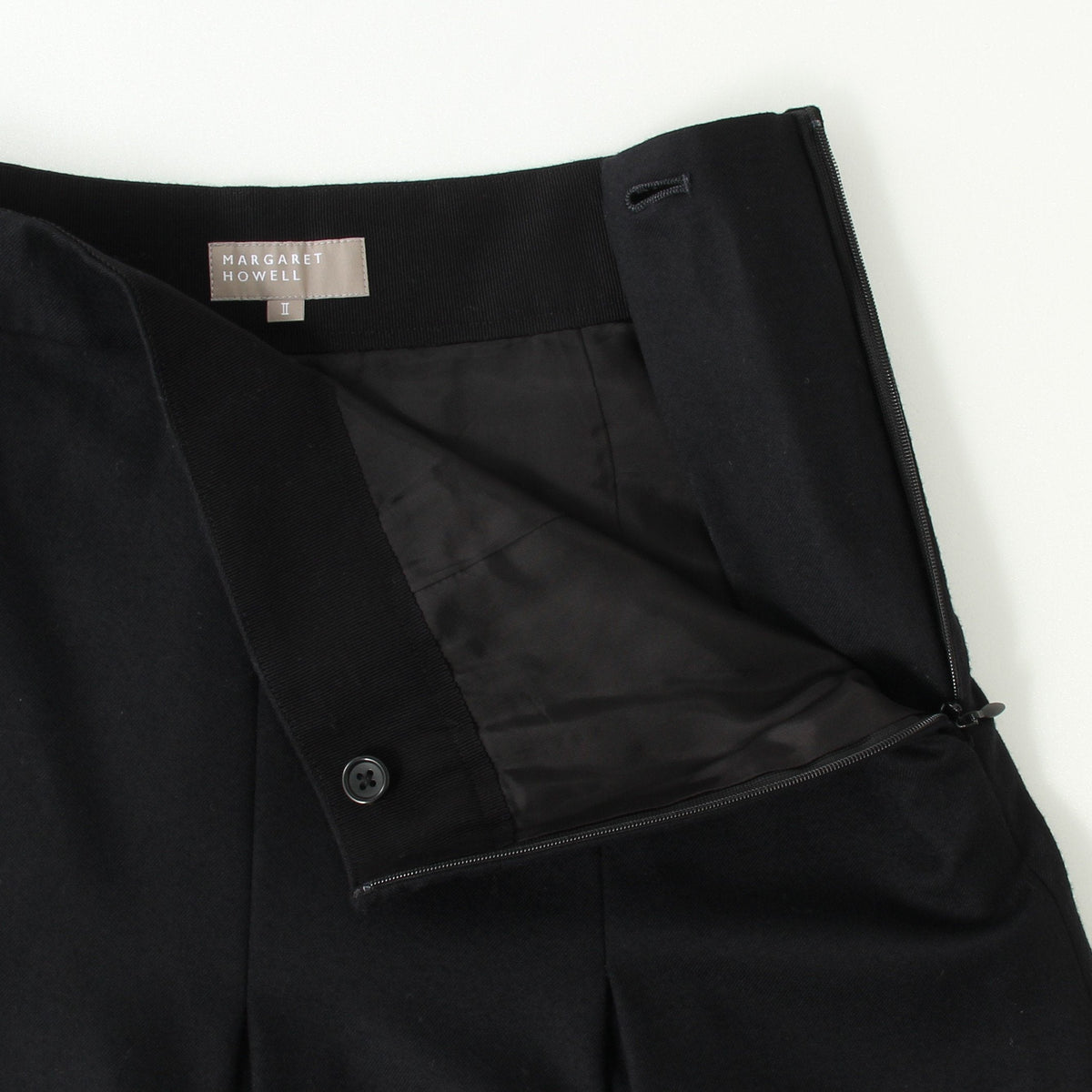 FINE WOOL FLANNEL SKIRT