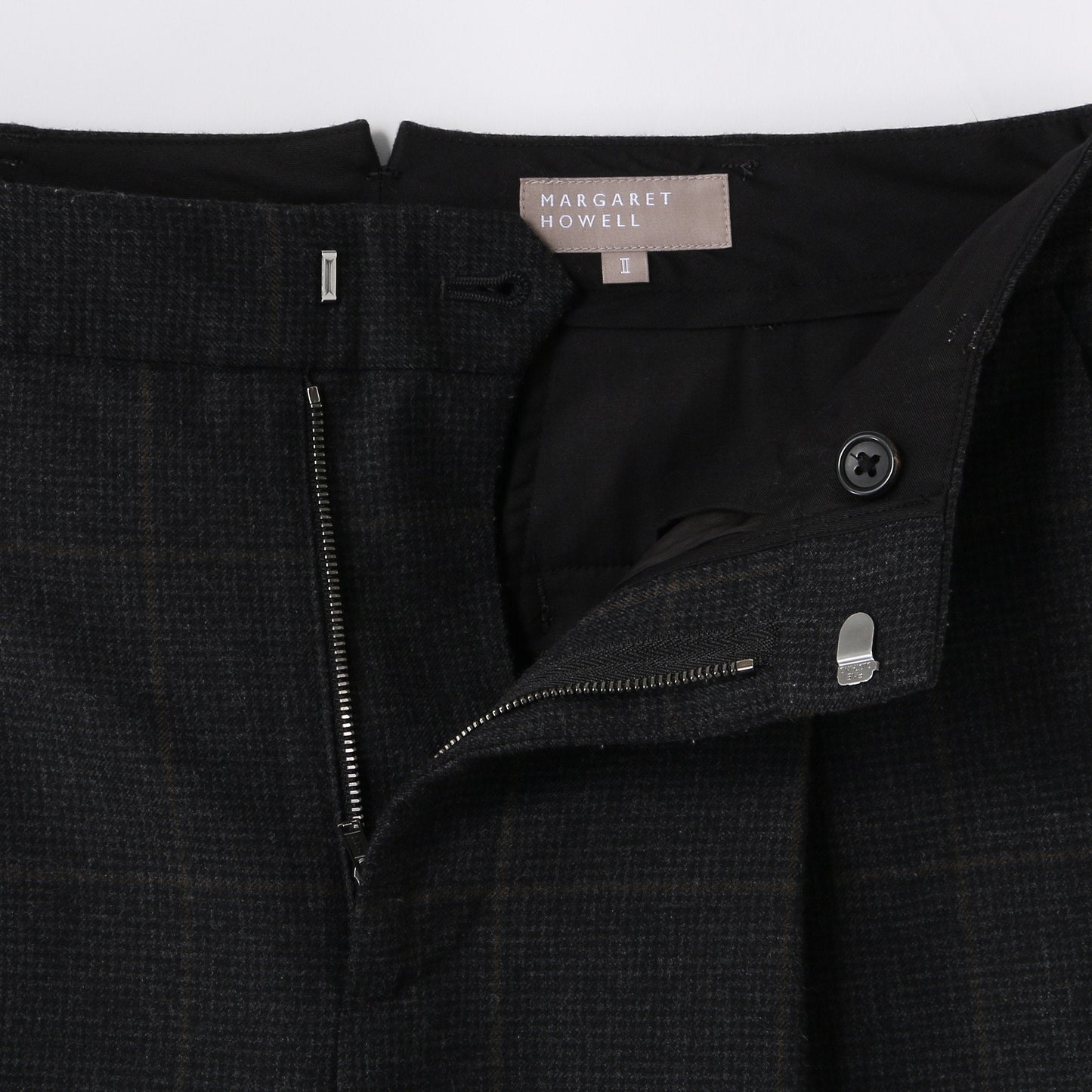 FINE WOOL FLANNEL TROUSERS