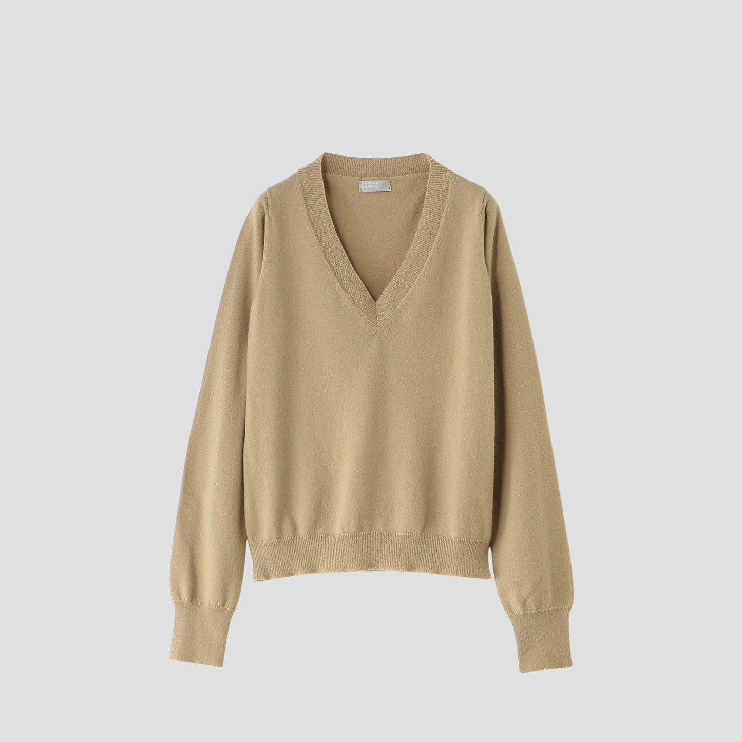 WIDE V NECK KNIT