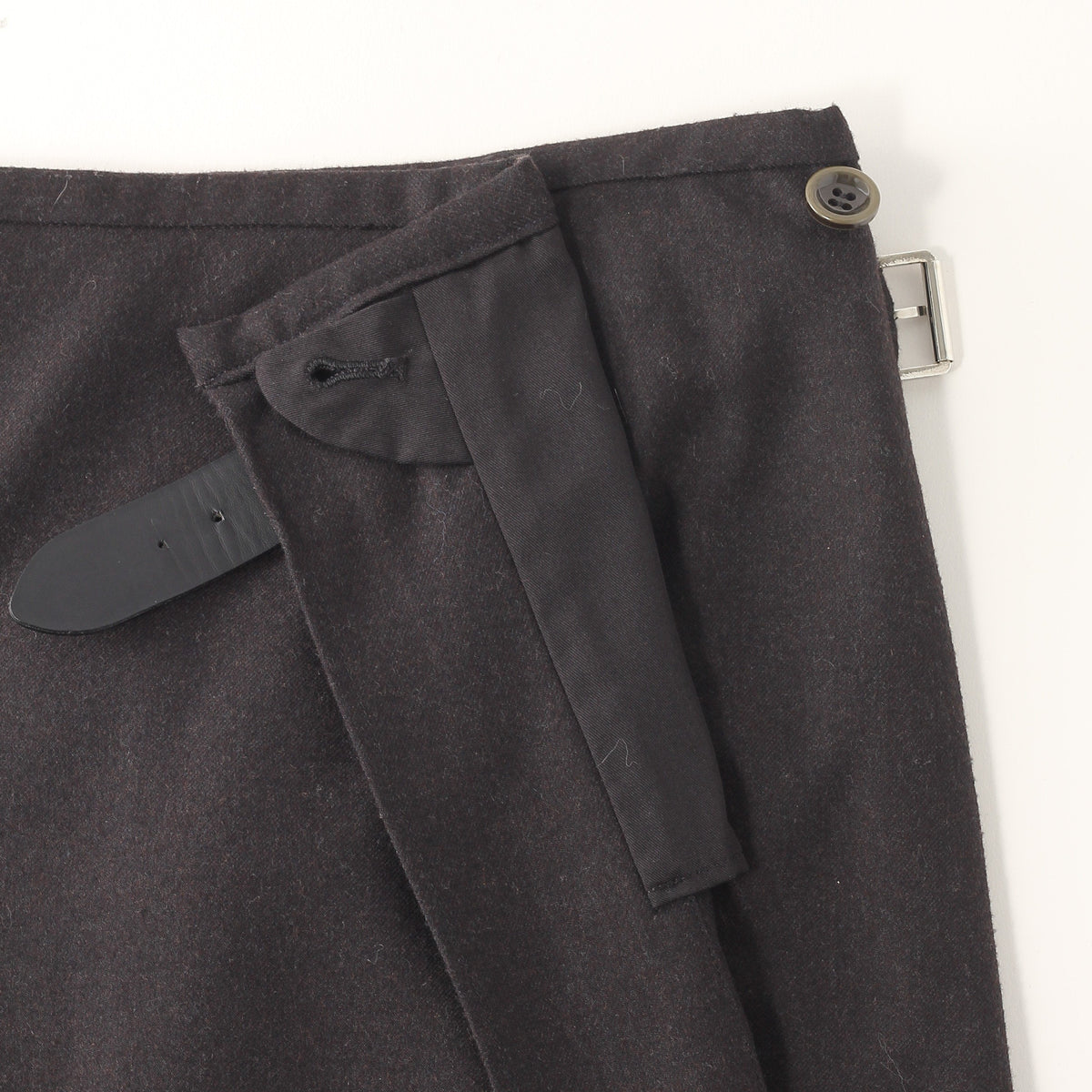 FINE WOOL FLANNEL SKIRT