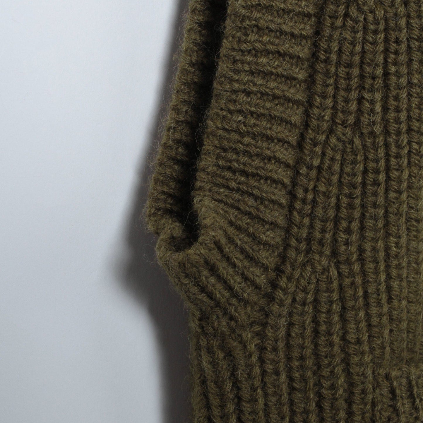 BRITISH WOOL KNIT