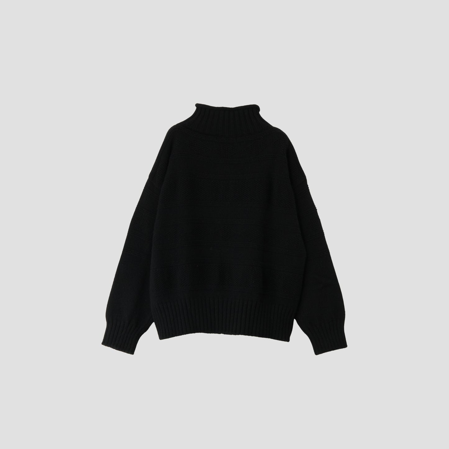LIGHTWEIGHT WOOL KNIT